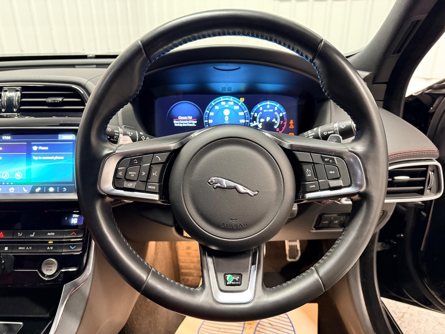 Used Jaguar XE 2019 for sale - 77039825: Photo 20