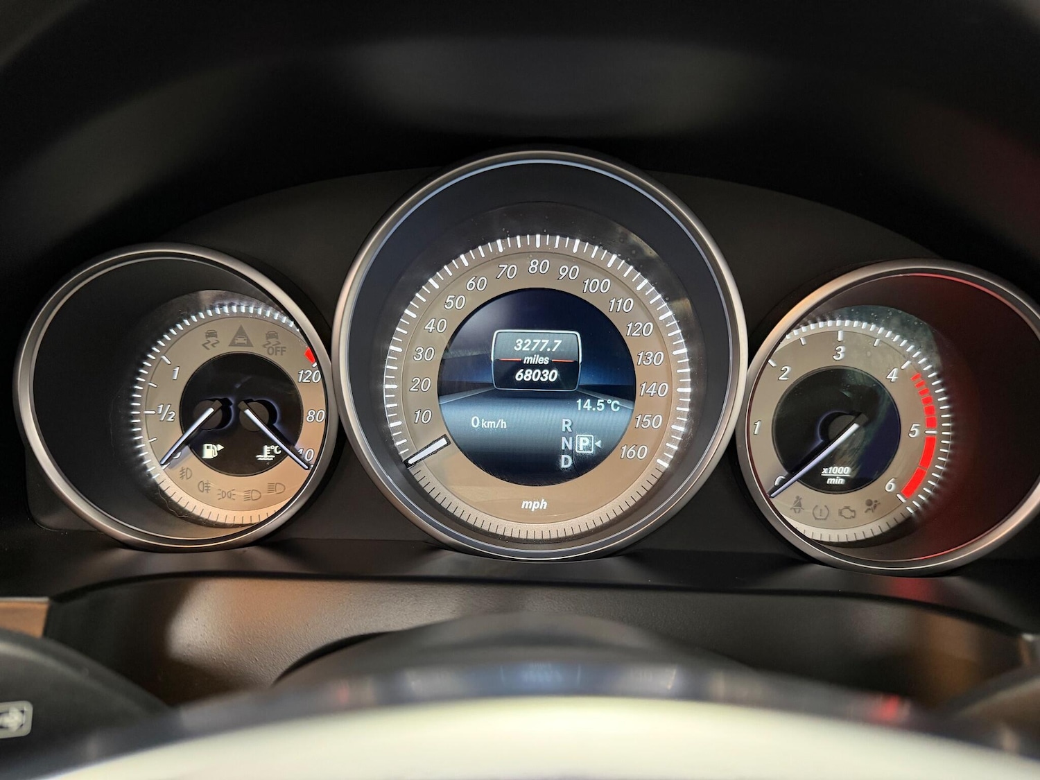 Used Mercedes-Benz E Class 2016 for sale - 76608126: Photo 30