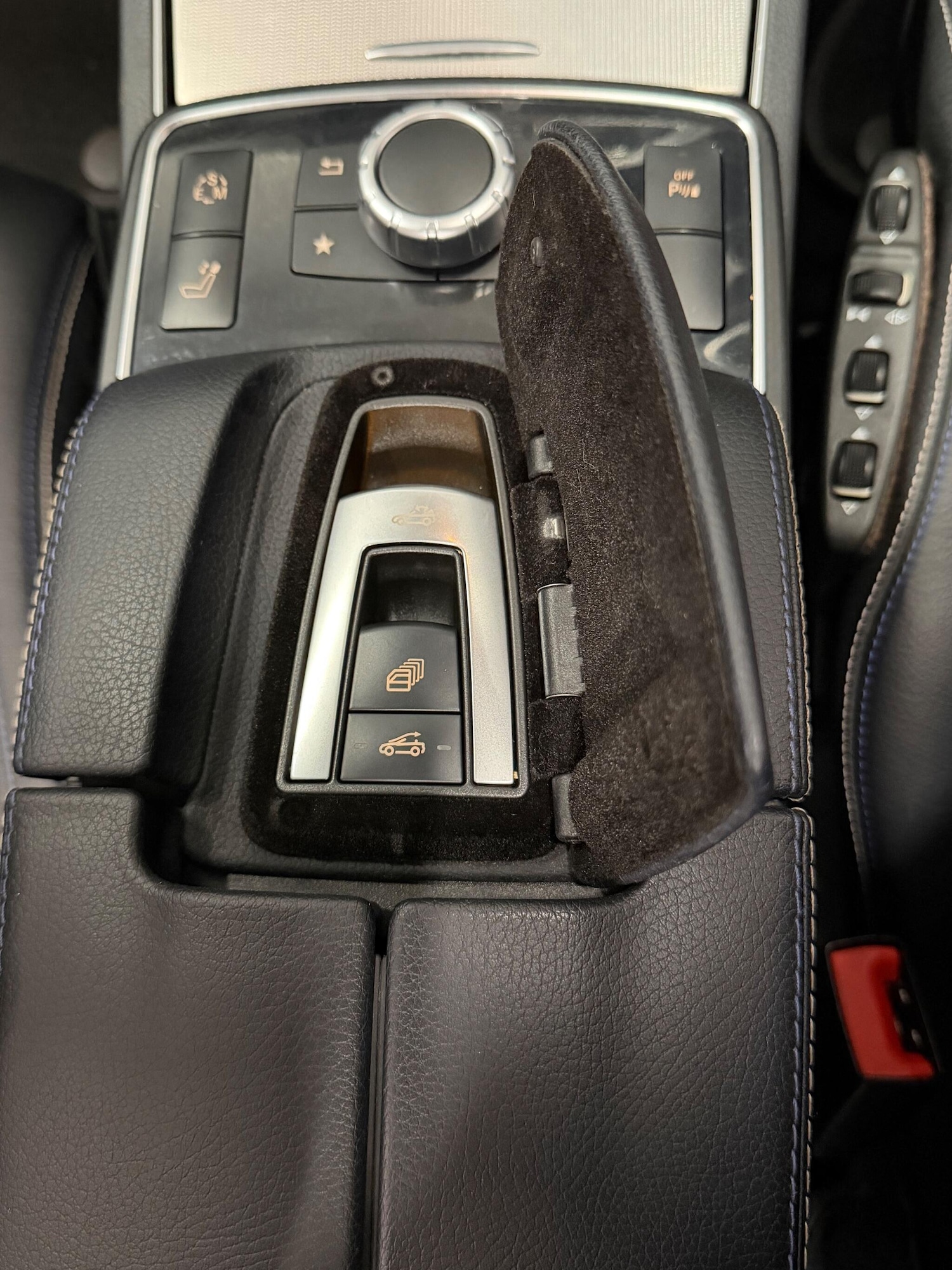 Used Mercedes-Benz E Class 2016 for sale - 76608126: Photo 38