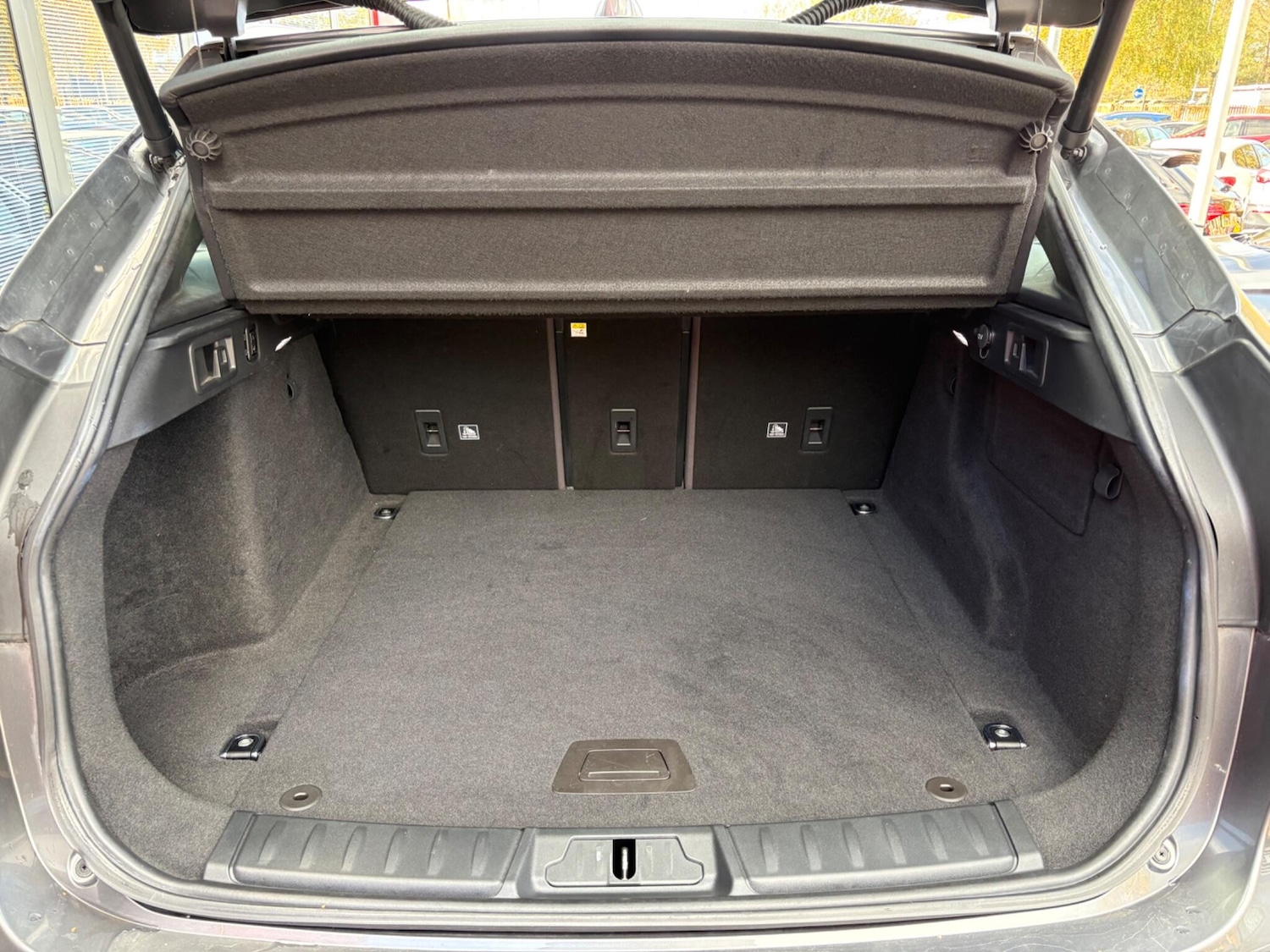 Used Jaguar F-Pace 2018 for sale - 76584278: Photo 11