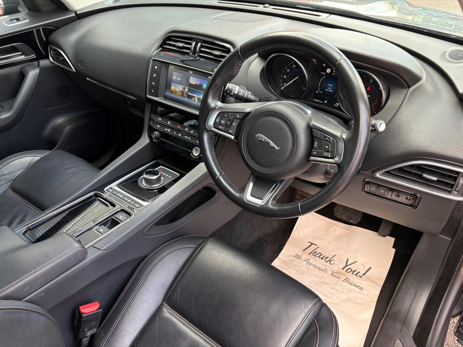 Used Jaguar F-Pace 2018 for sale - 76584278: Photo 14