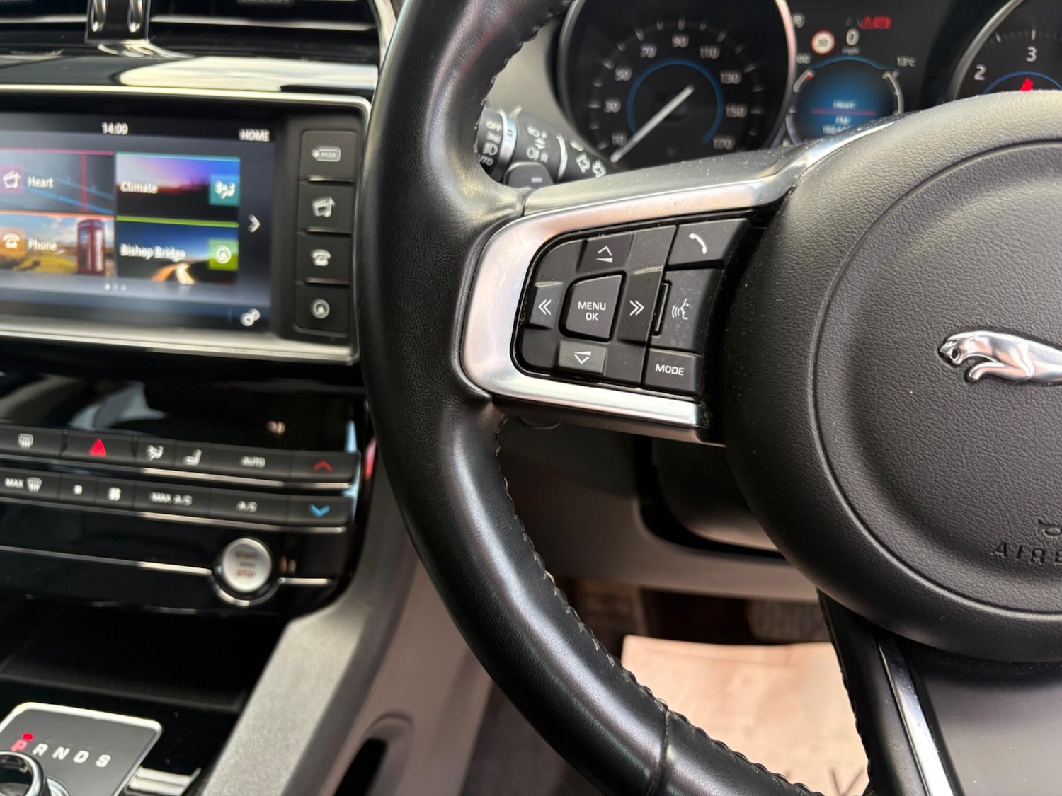 Used Jaguar F-Pace 2018 for sale - 76584278: Photo 20