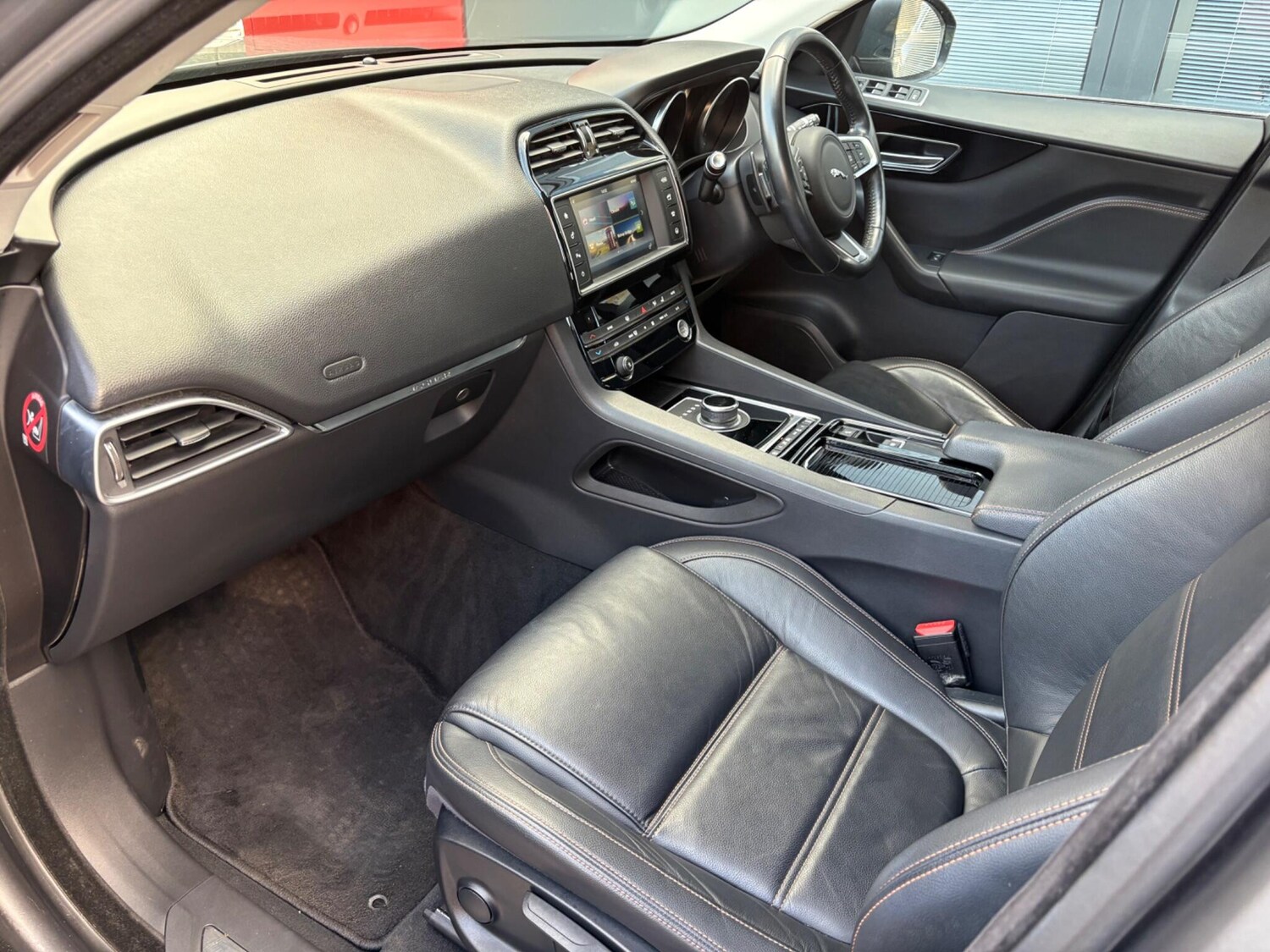 Used Jaguar F-Pace 2018 for sale - 76584278: Photo 28