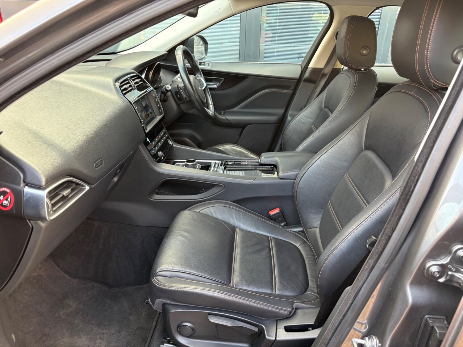 Used Jaguar F-Pace 2018 for sale - 76584278: Photo 29