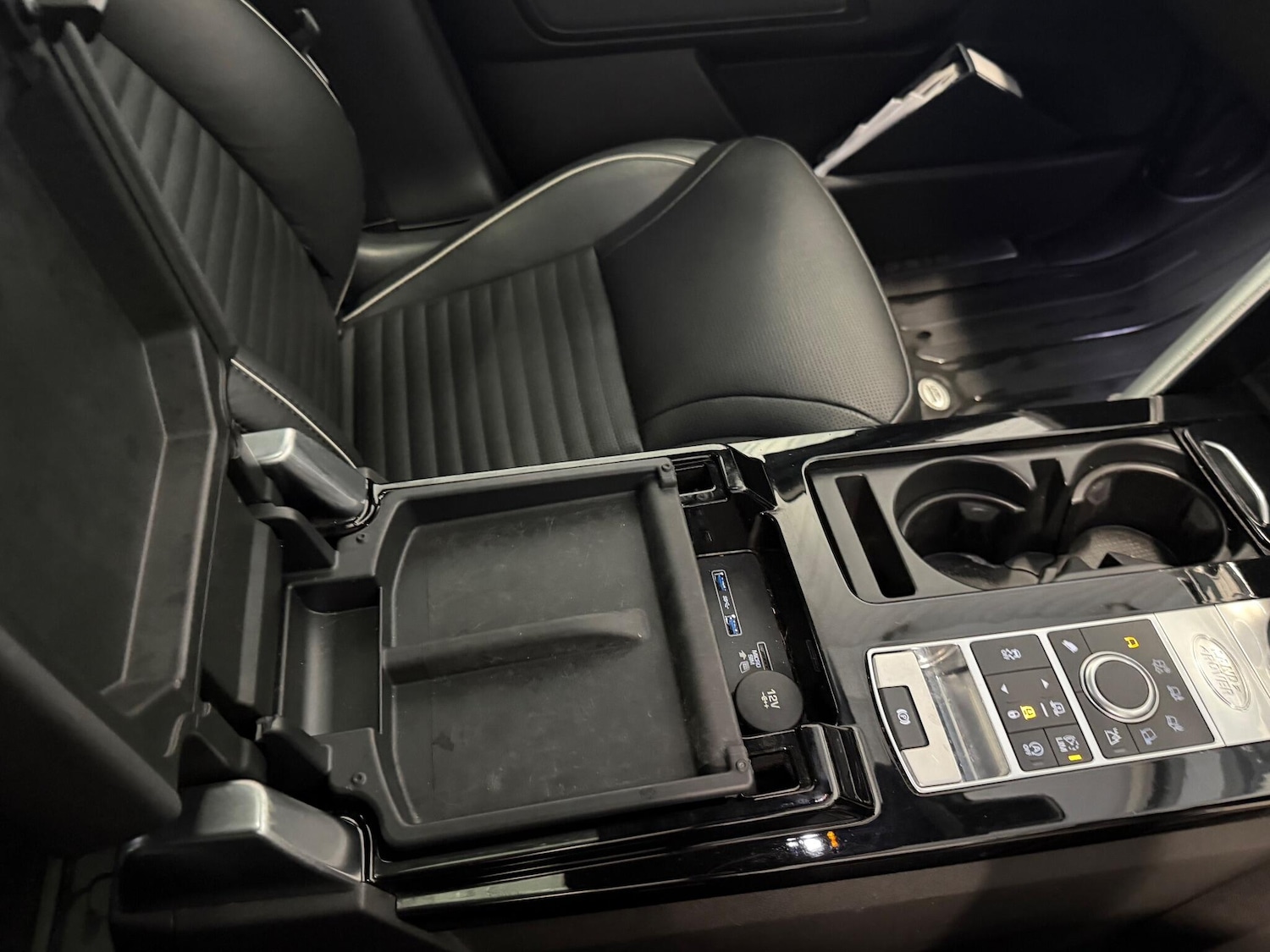 Used Land Rover Discovery 2018 for sale - 76521727: Photo 23