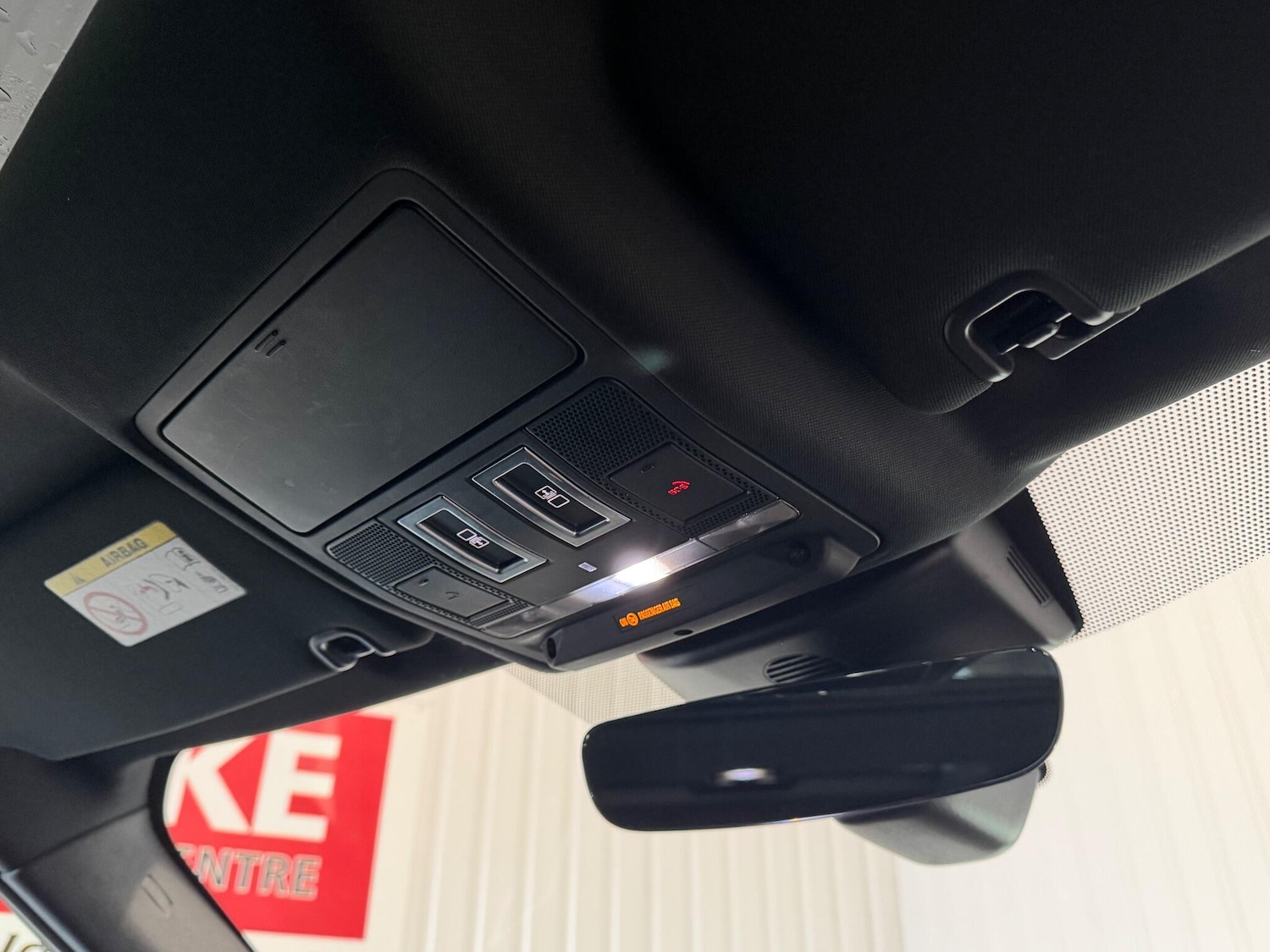 Used Land Rover Discovery 2018 for sale - 76521727: Photo 28