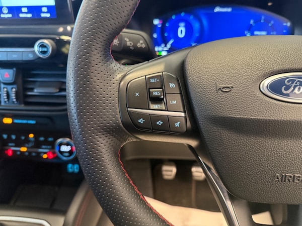 Used Ford Kuga 2021 for sale - 74653907: Photo 25