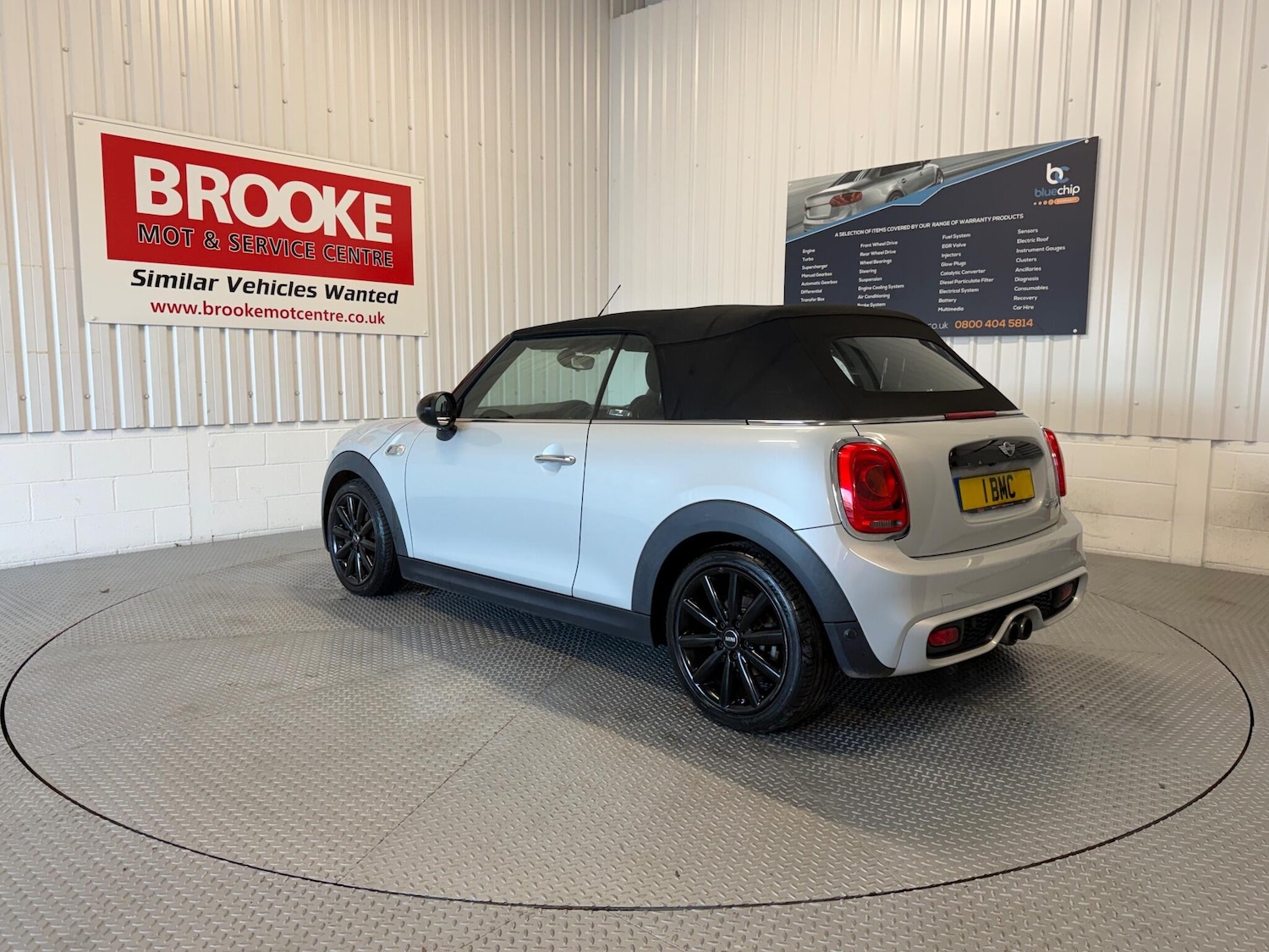 Used MINI Convertible 2016 for sale - 77633329: Photo 10