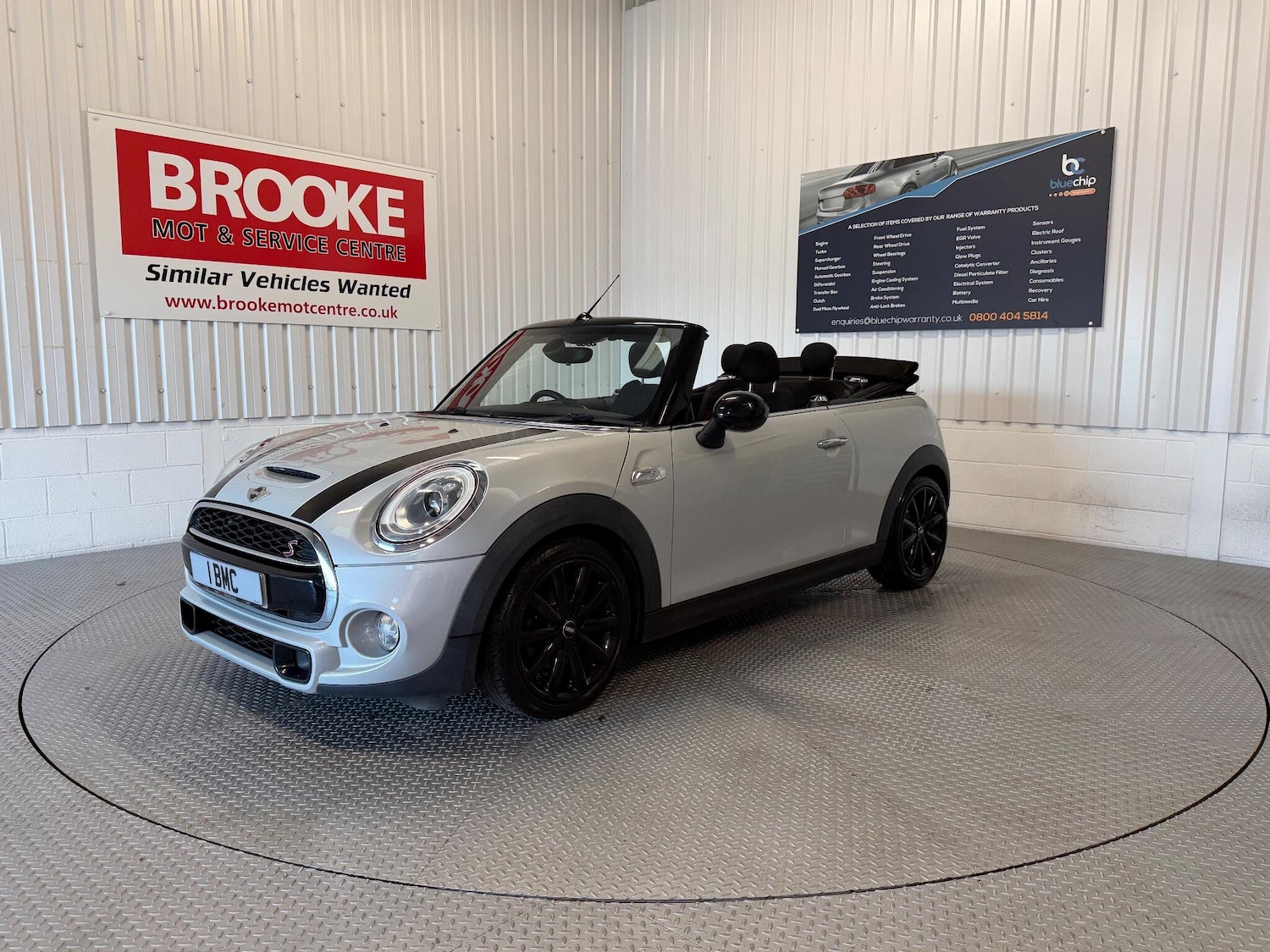 Used MINI Convertible 2016 for sale - 77633329: Photo 12