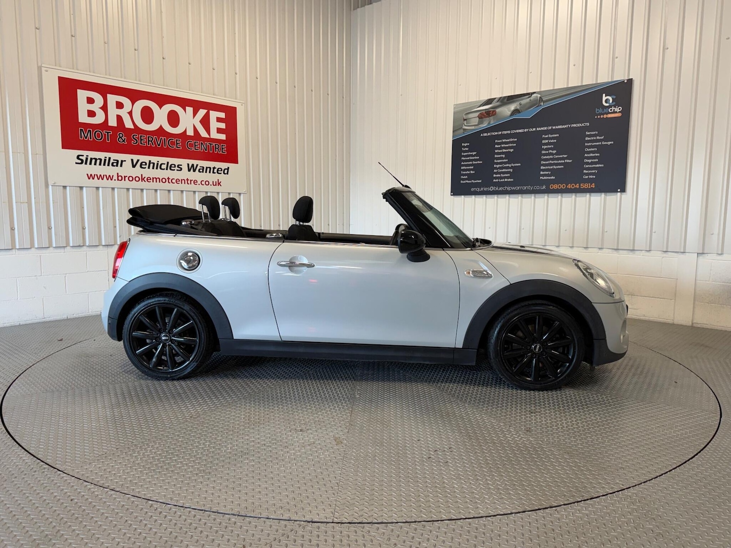 Used MINI Convertible 2016 for sale - 77633329: Photo 15