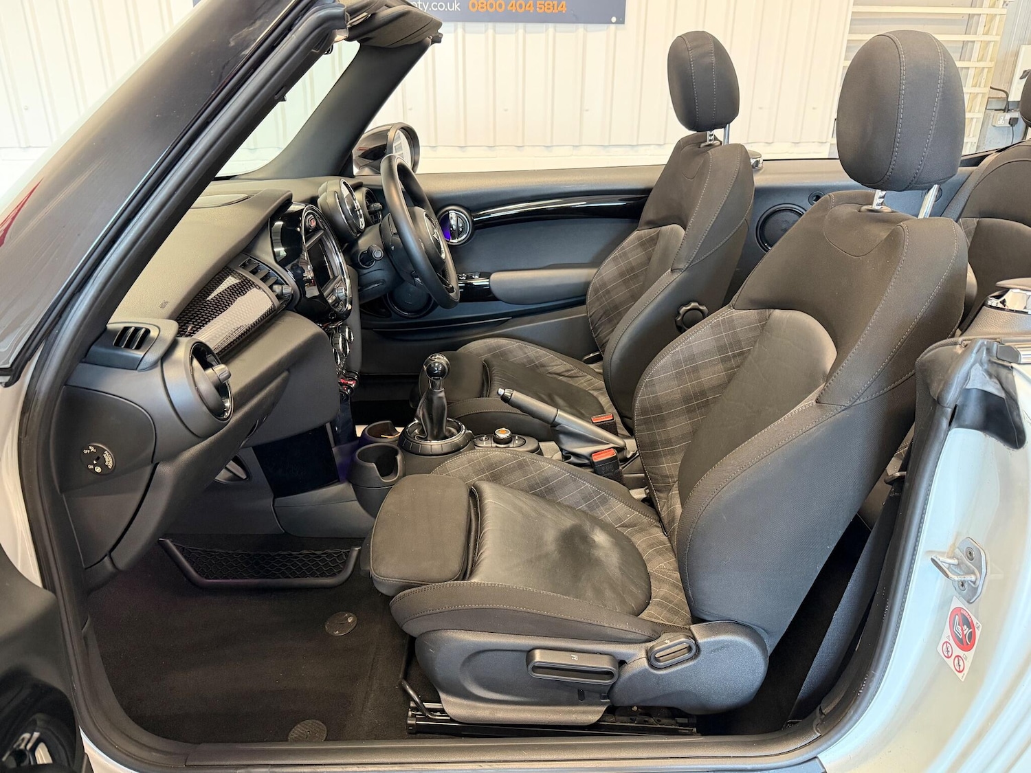 Used MINI Convertible 2016 for sale - 77633329: Photo 24