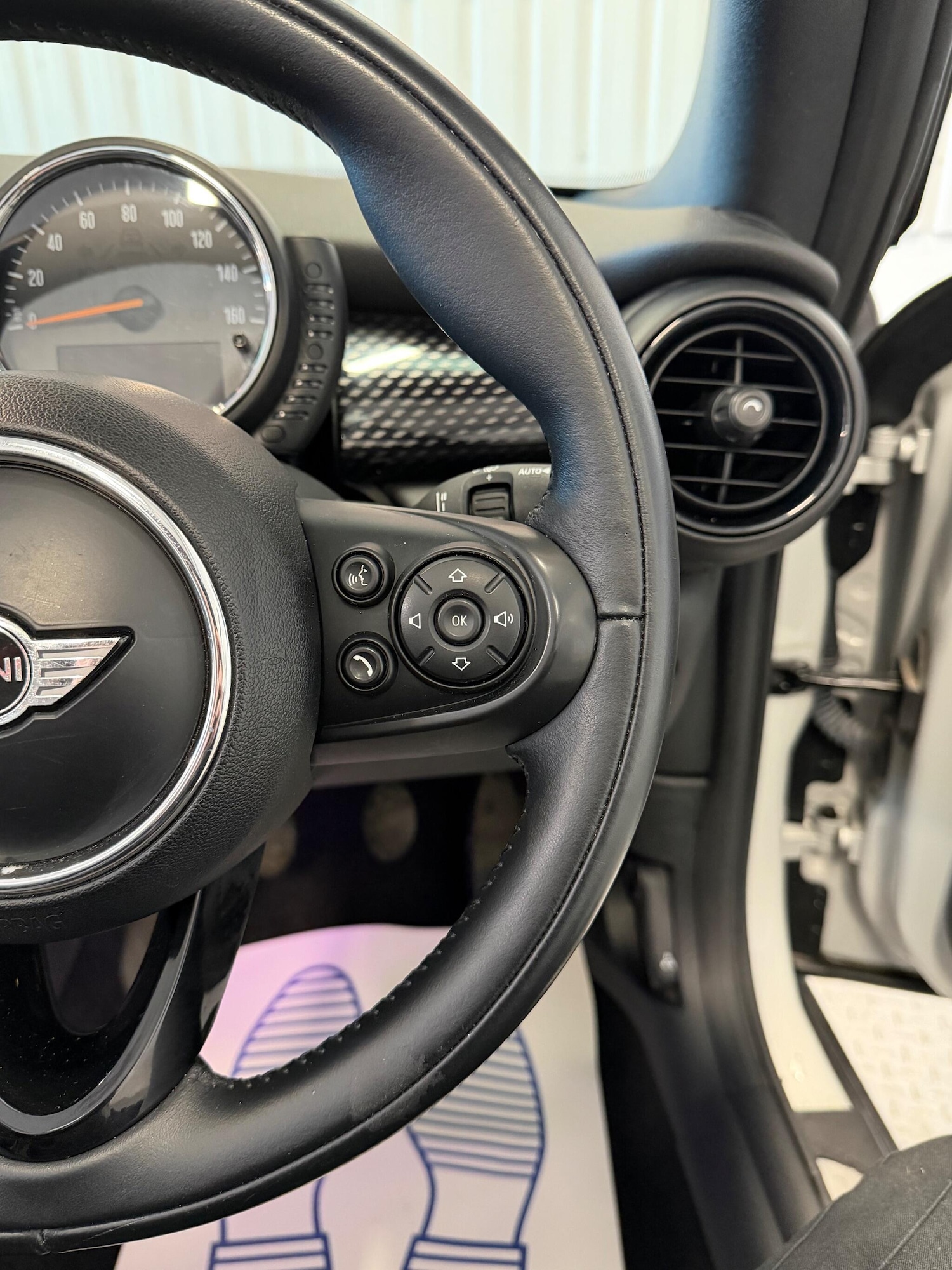 Used MINI Convertible 2016 for sale - 77633329: Photo 30