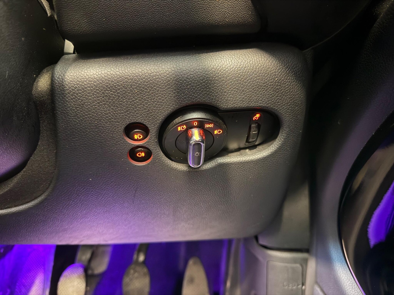 Used MINI Convertible 2016 for sale - 77633329: Photo 32