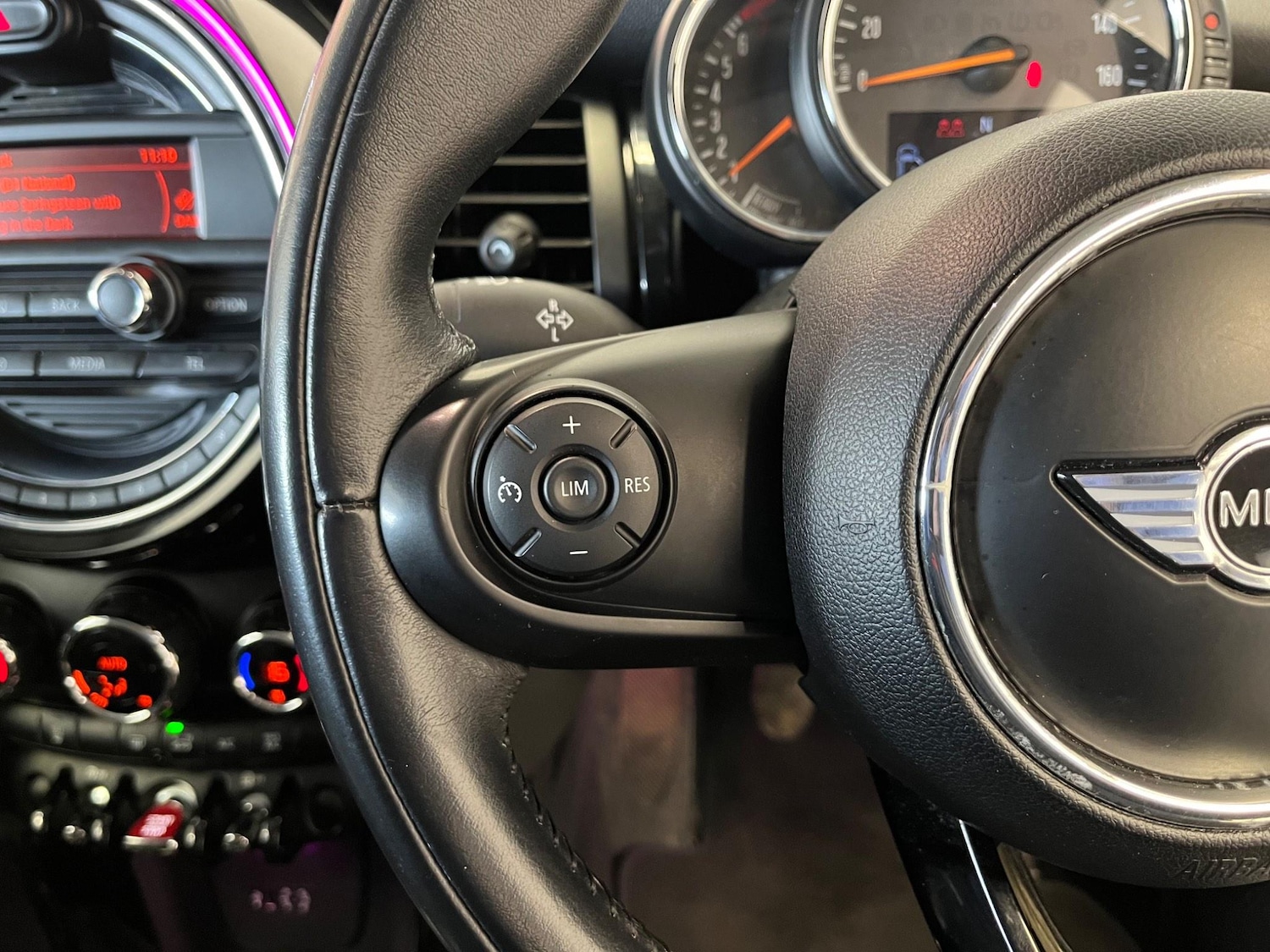 Used MINI Hatch 2015 for sale - 77242445: Photo 23