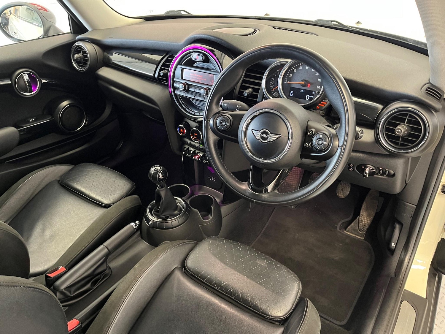 Used MINI Hatch 2015 for sale - 77242445: Photo 28