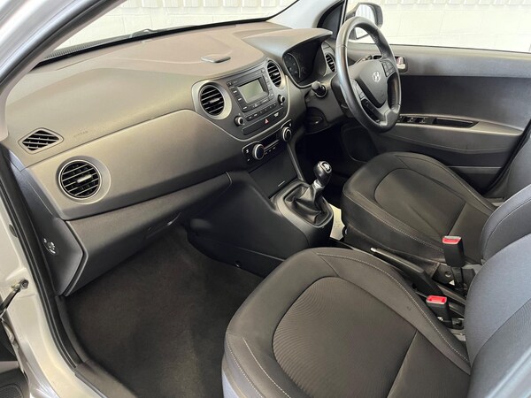 Used Hyundai i10 2017 for sale - 73246286: Photo 11