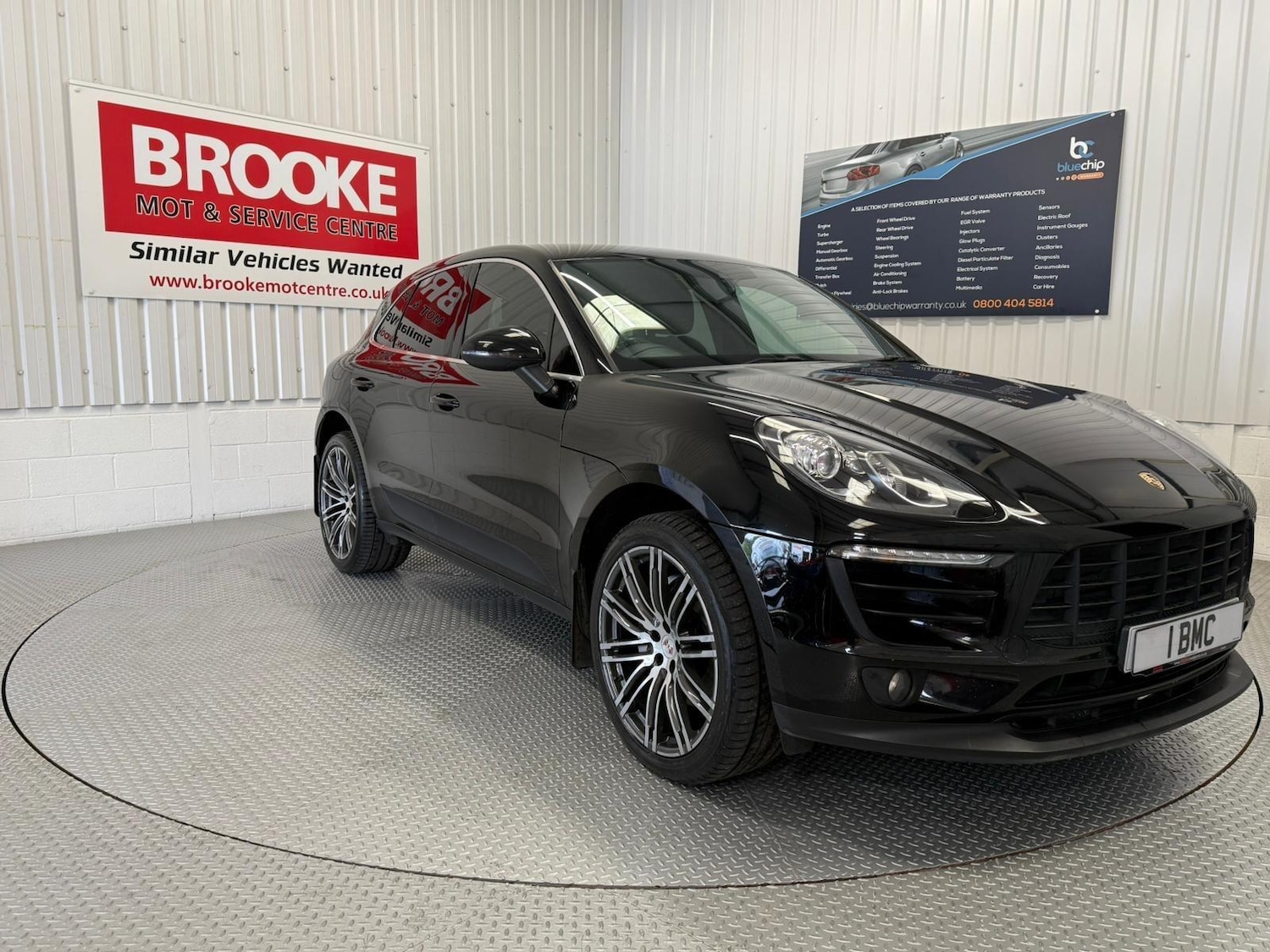 Used Porsche Macan 2016 for sale - 76167402: Photo 1