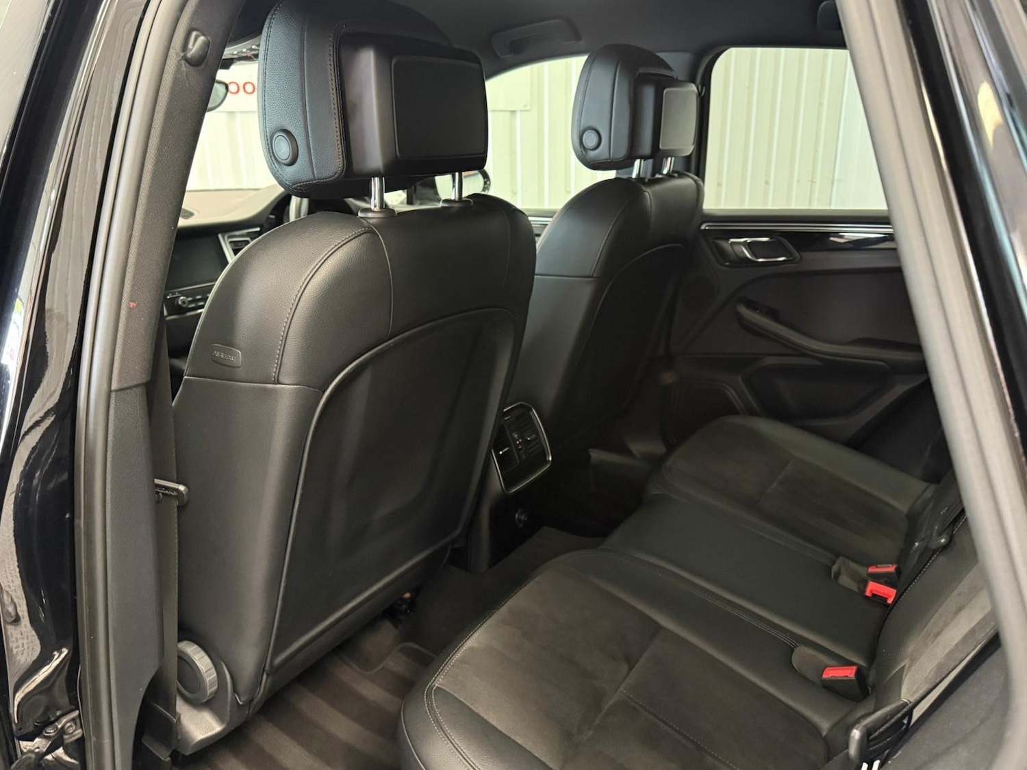 Used Porsche Macan 2016 for sale - 76167402: Photo 13