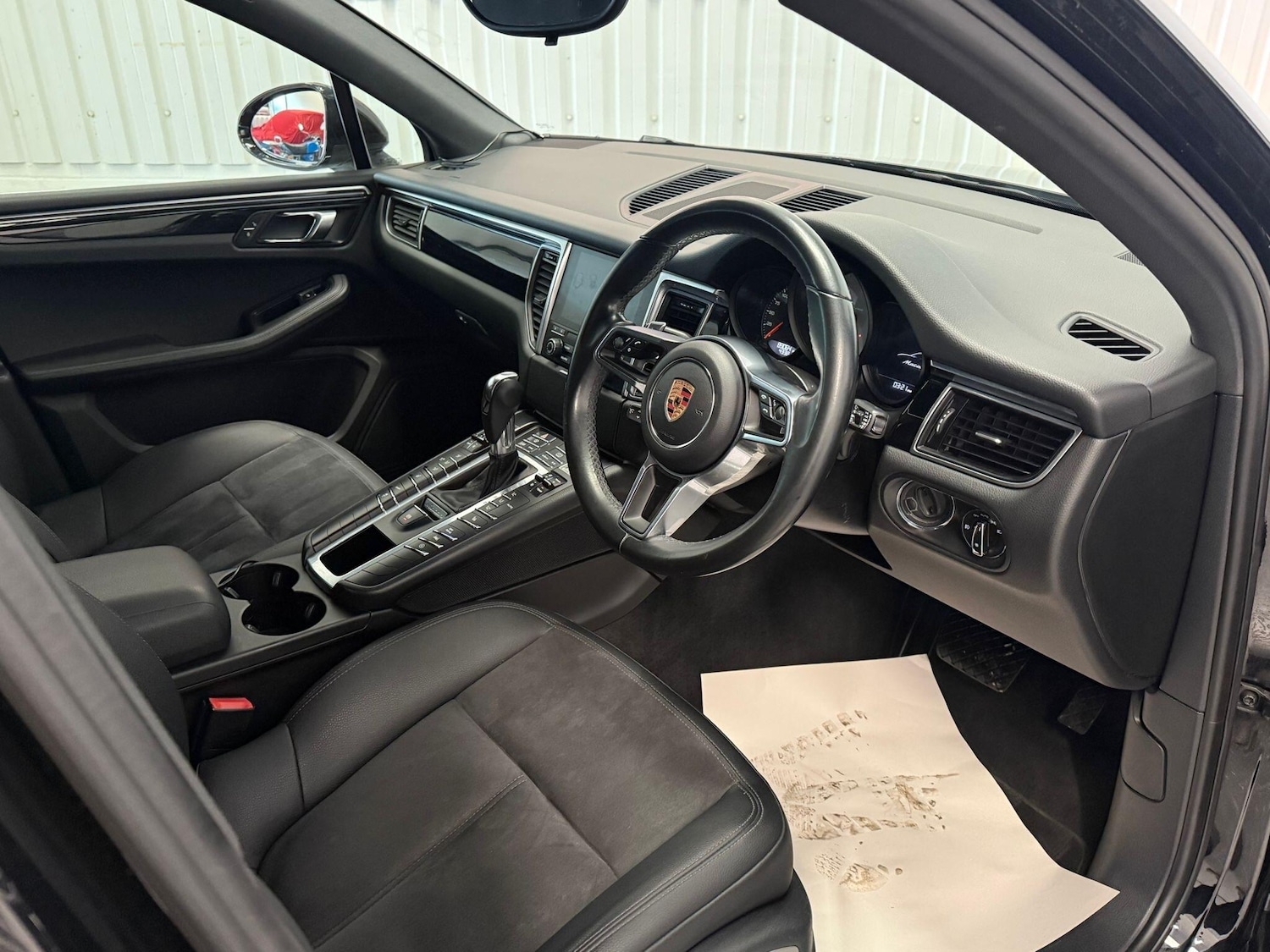 Used Porsche Macan 2016 for sale - 76167402: Photo 23