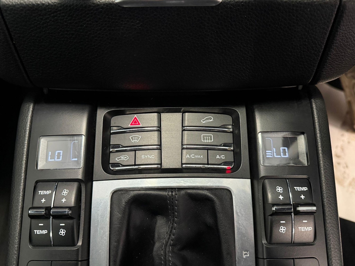 Used Porsche Macan 2016 for sale - 76167402: Photo 24