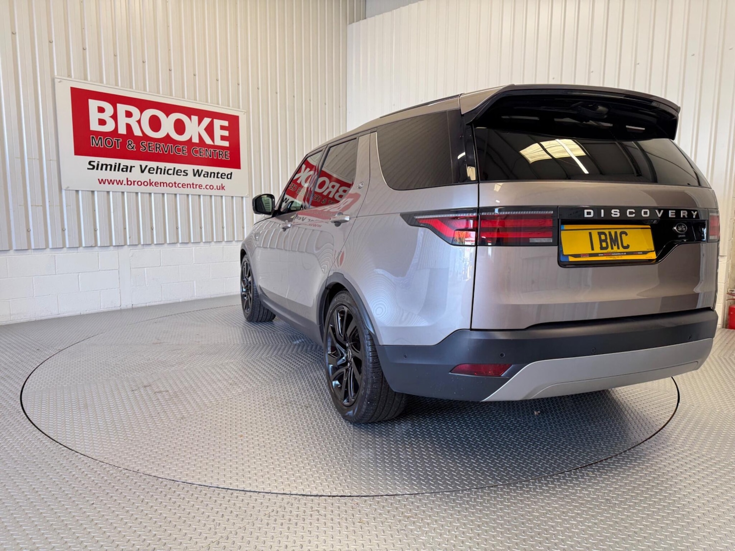 Used Land Rover Discovery 2022 for sale - 77993749: Photo 11