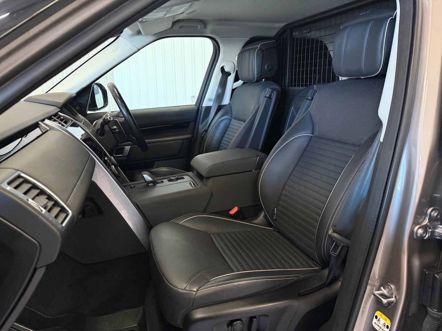 Used Land Rover Discovery 2022 for sale - 77993749: Photo 14