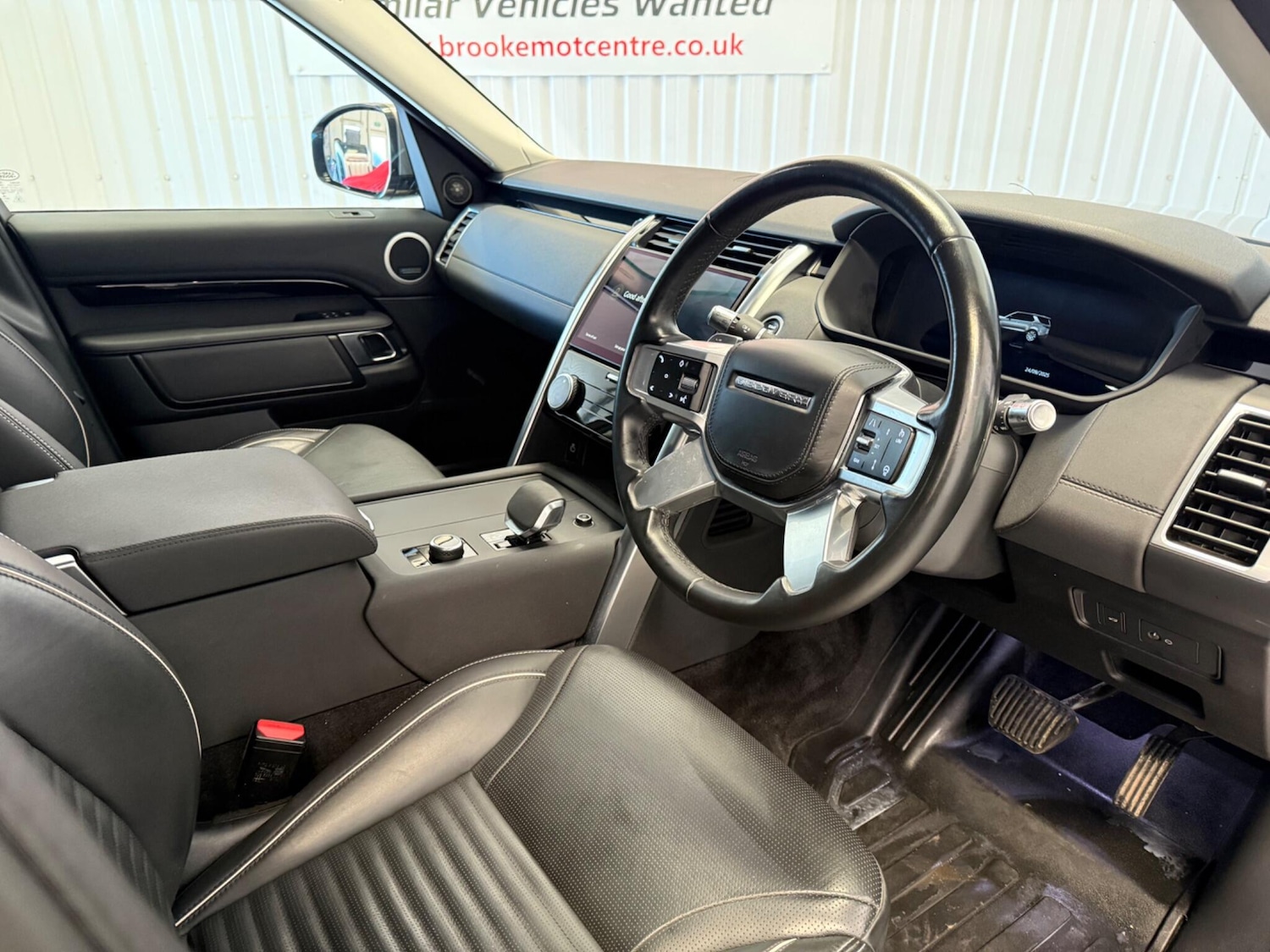 Used Land Rover Discovery 2022 for sale - 77993749: Photo 24