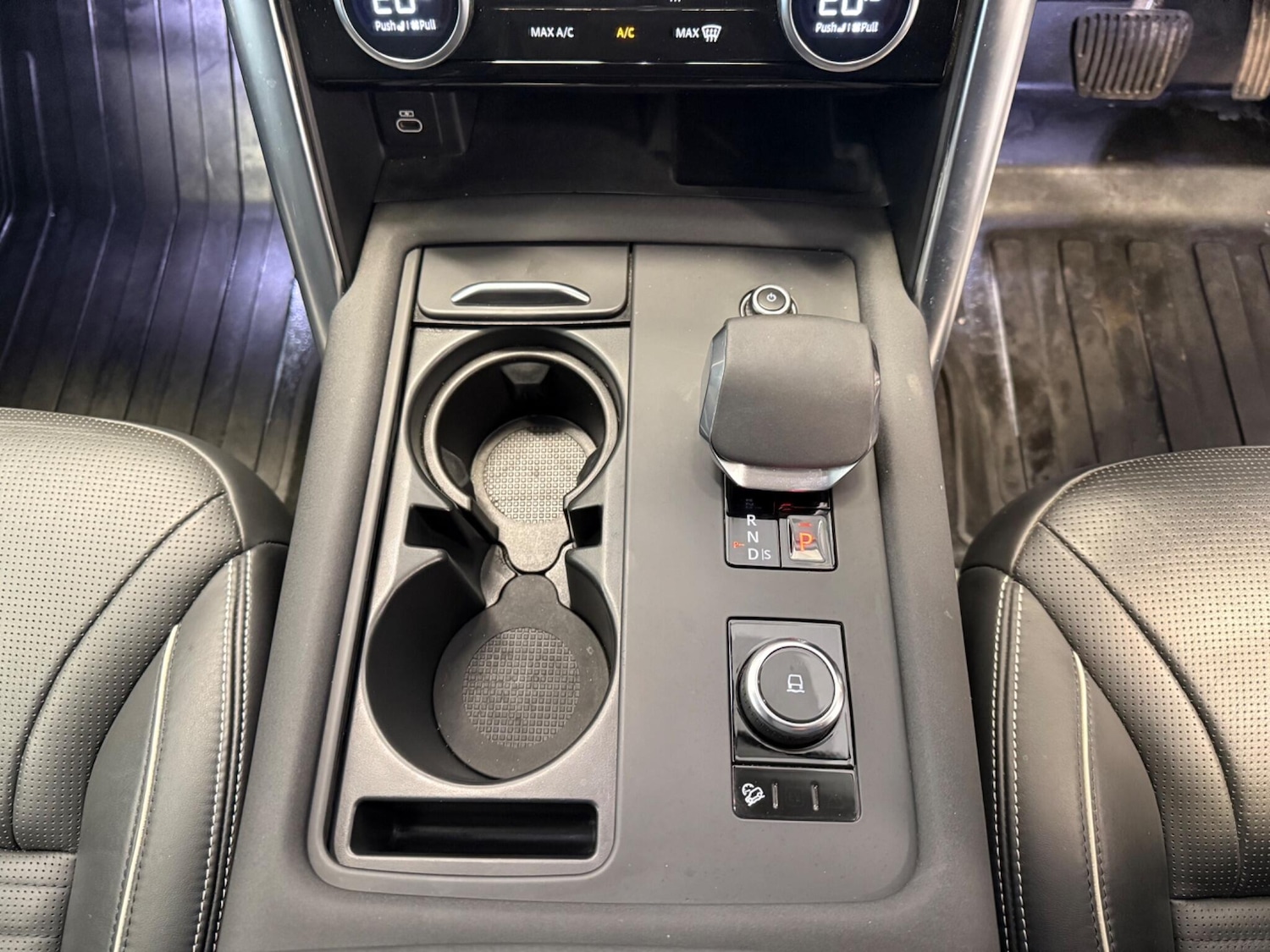 Used Land Rover Discovery 2022 for sale - 77993749: Photo 35