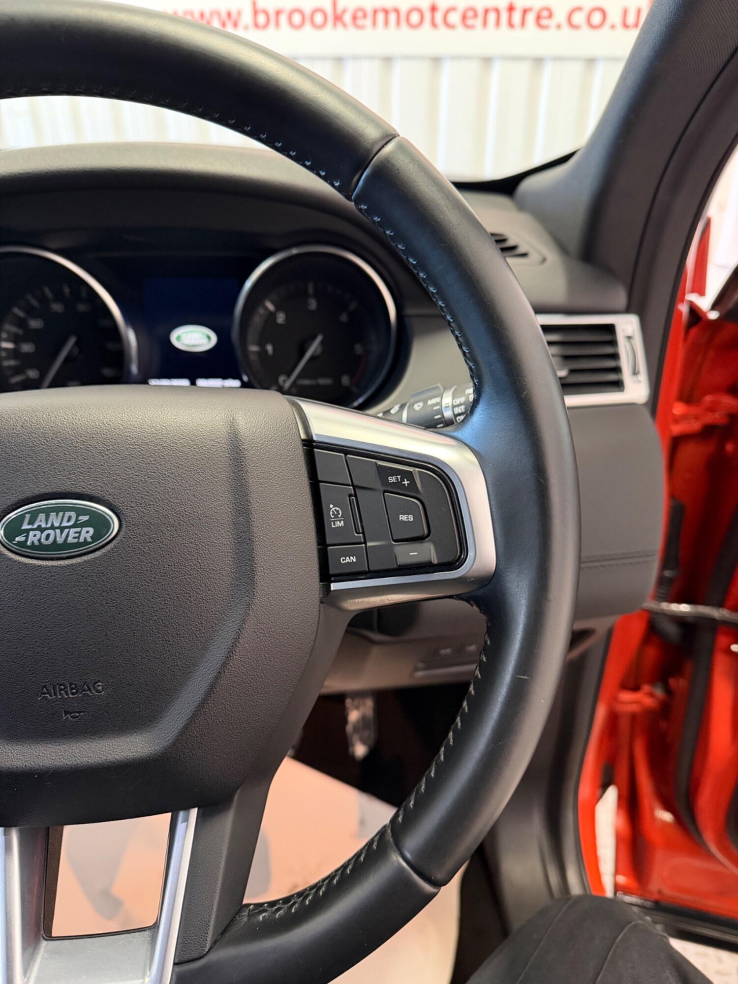 Used Land Rover Discovery Sport 2016 for sale - 77585903: Photo 21