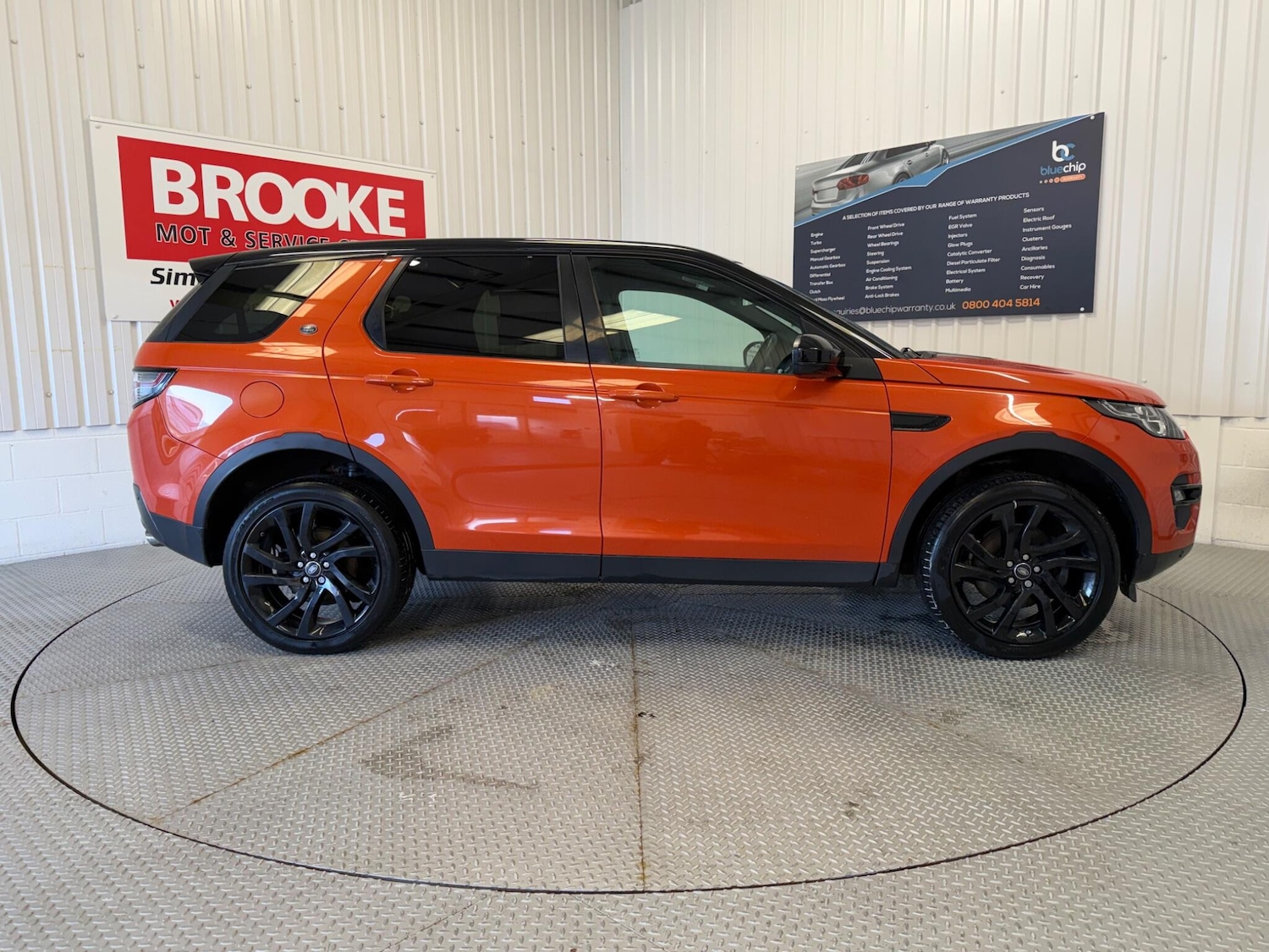 Used Land Rover Discovery Sport 2016 for sale - 77585903: Photo 3