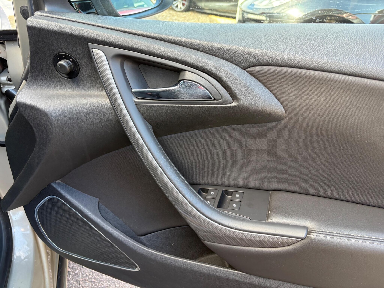 Used Vauxhall Cascada 2014 for sale - 77238444: Photo 18