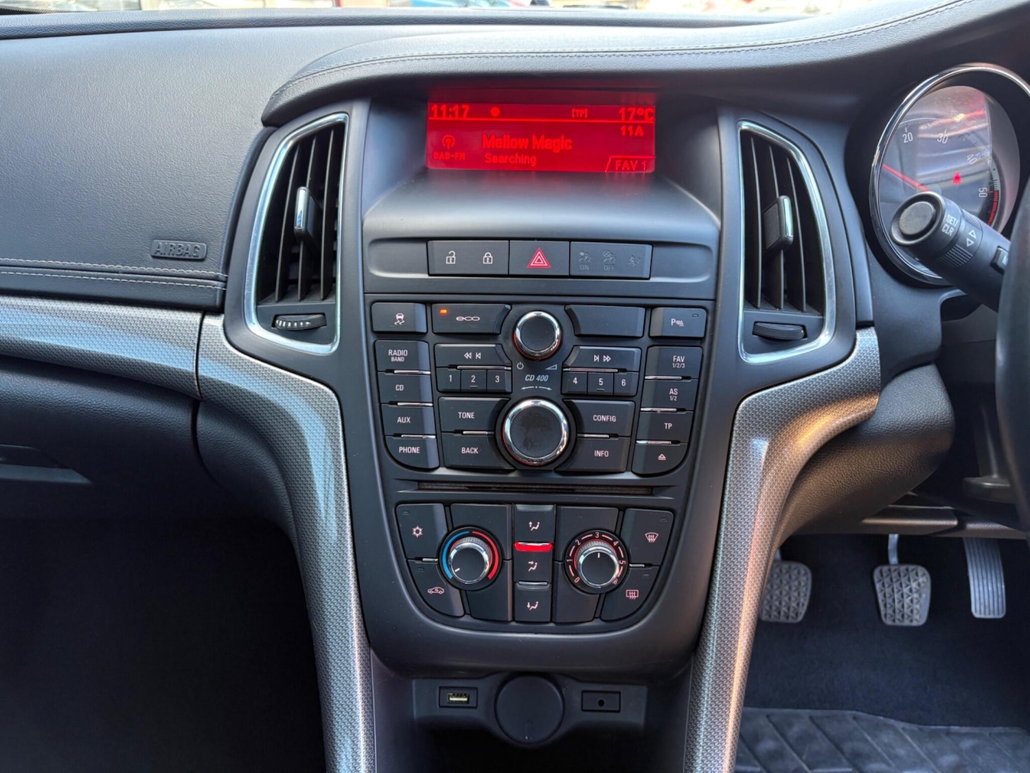 Used Vauxhall Cascada 2014 for sale - 77238444: Photo 25