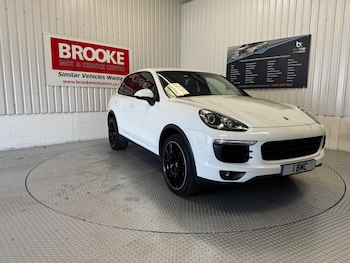 Used Porsche Cayenne 2015 for sale - 79201390: Photo
