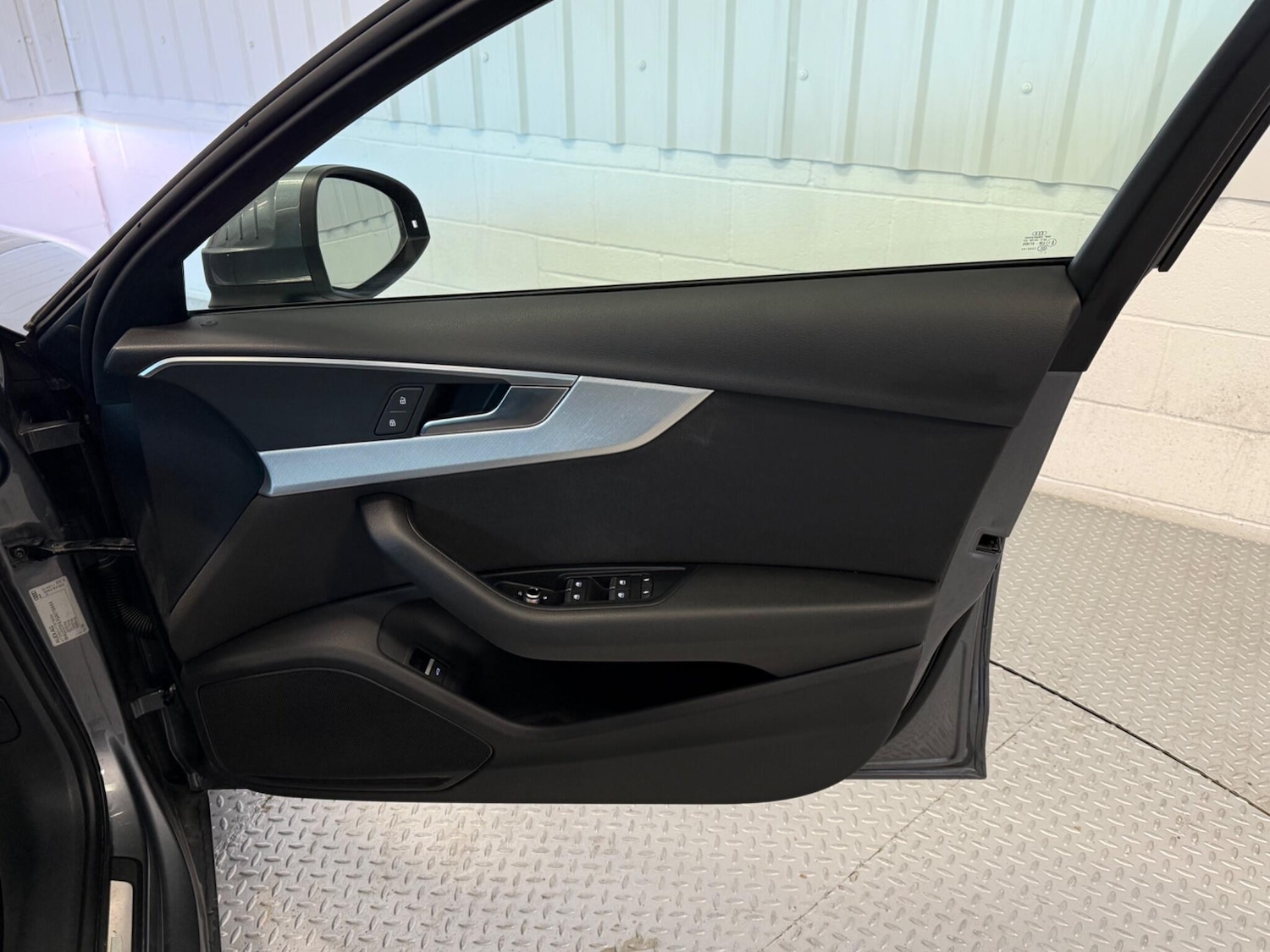 Used Audi A4 2016 for sale - 76348901: Photo 22