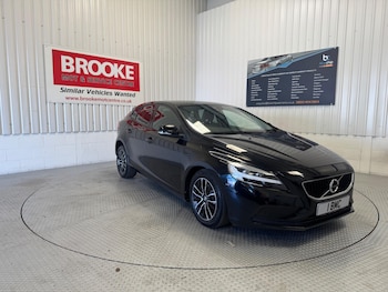 Used Volvo V40 2017 for sale - 78492350: Photo