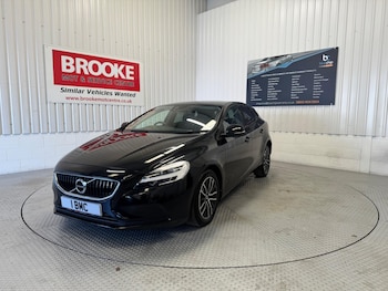 Used Volvo V40 2017 for sale - 78492350: Photo