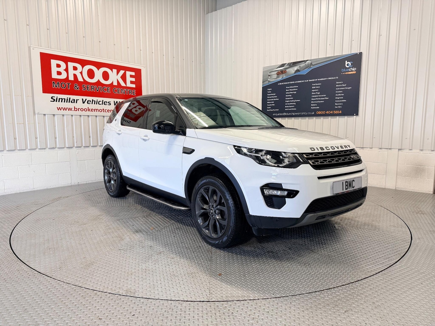 Used Land Rover Discovery Sport 2016 for sale - 76953292: Photo 1