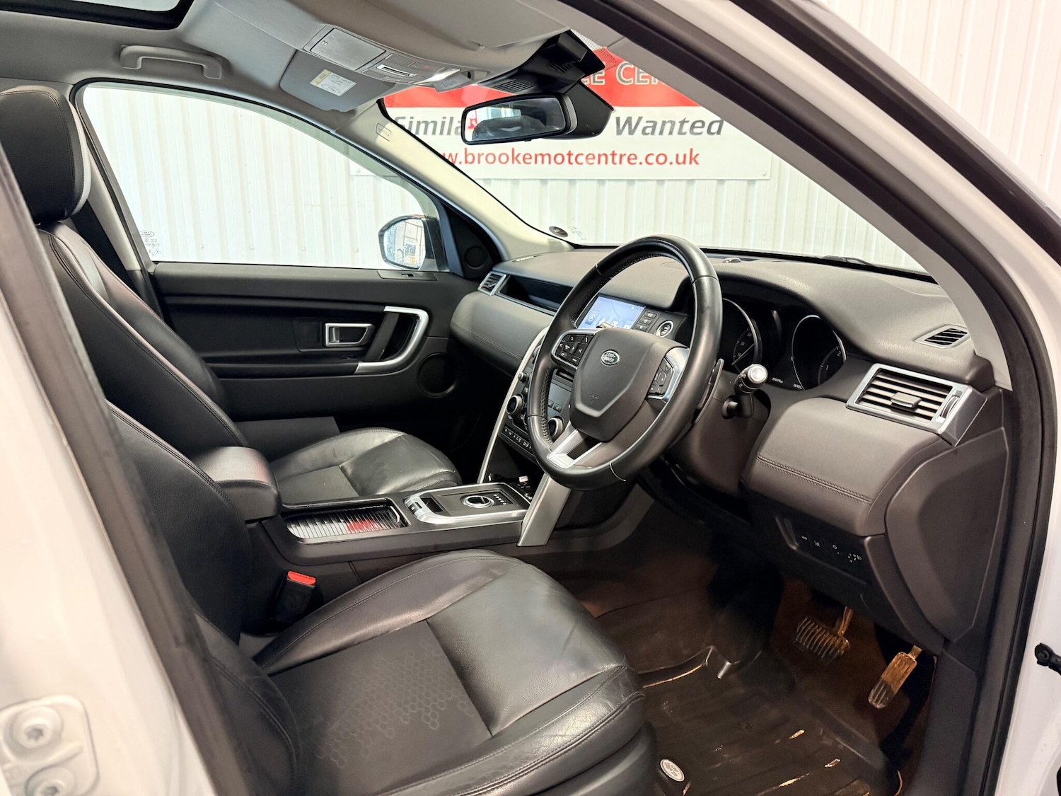 Used Land Rover Discovery Sport 2016 for sale - 76953292: Photo 19