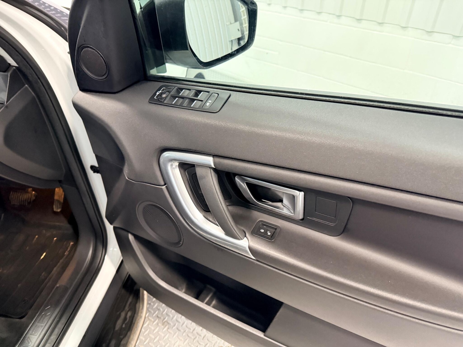 Used Land Rover Discovery Sport 2016 for sale - 76953292: Photo 20