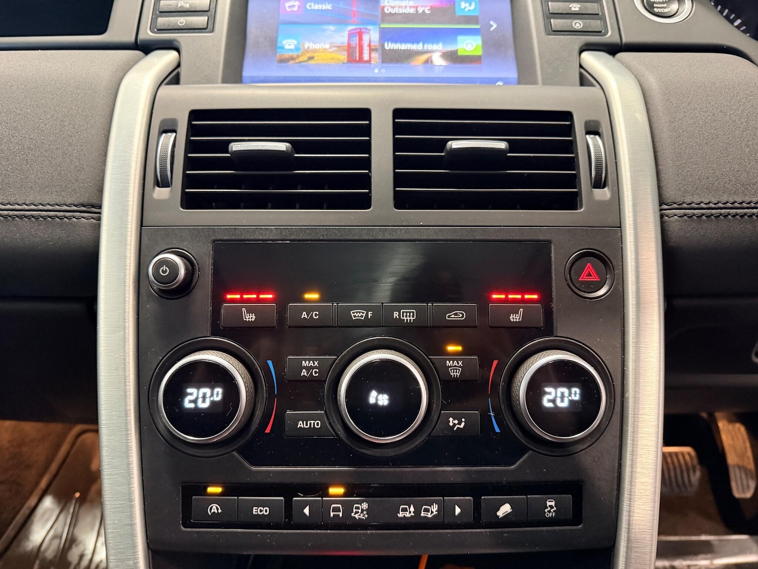 Used Land Rover Discovery Sport 2016 for sale - 76953292: Photo 28