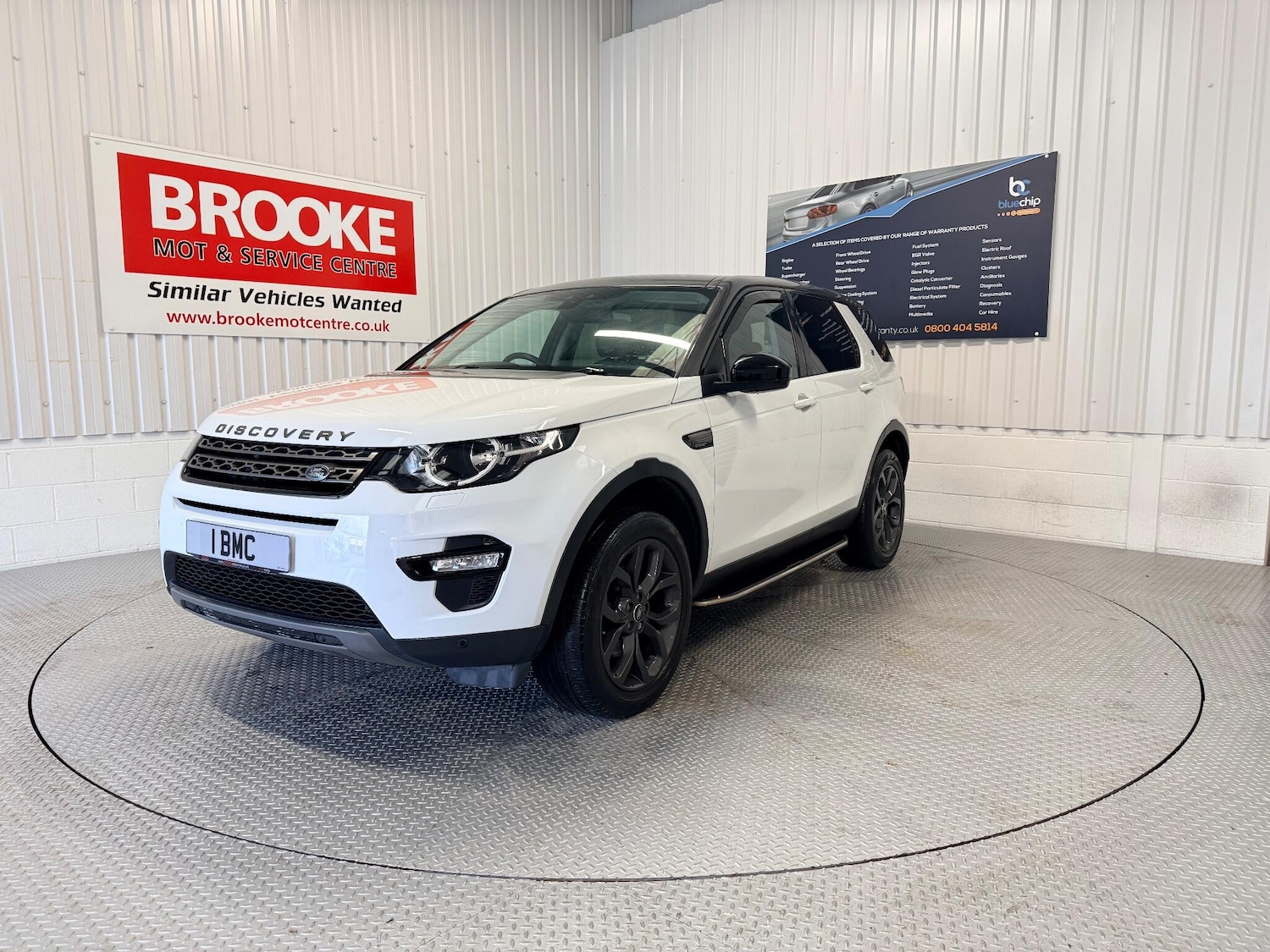 Used Land Rover Discovery Sport 2016 for sale - 76953292: Photo 3