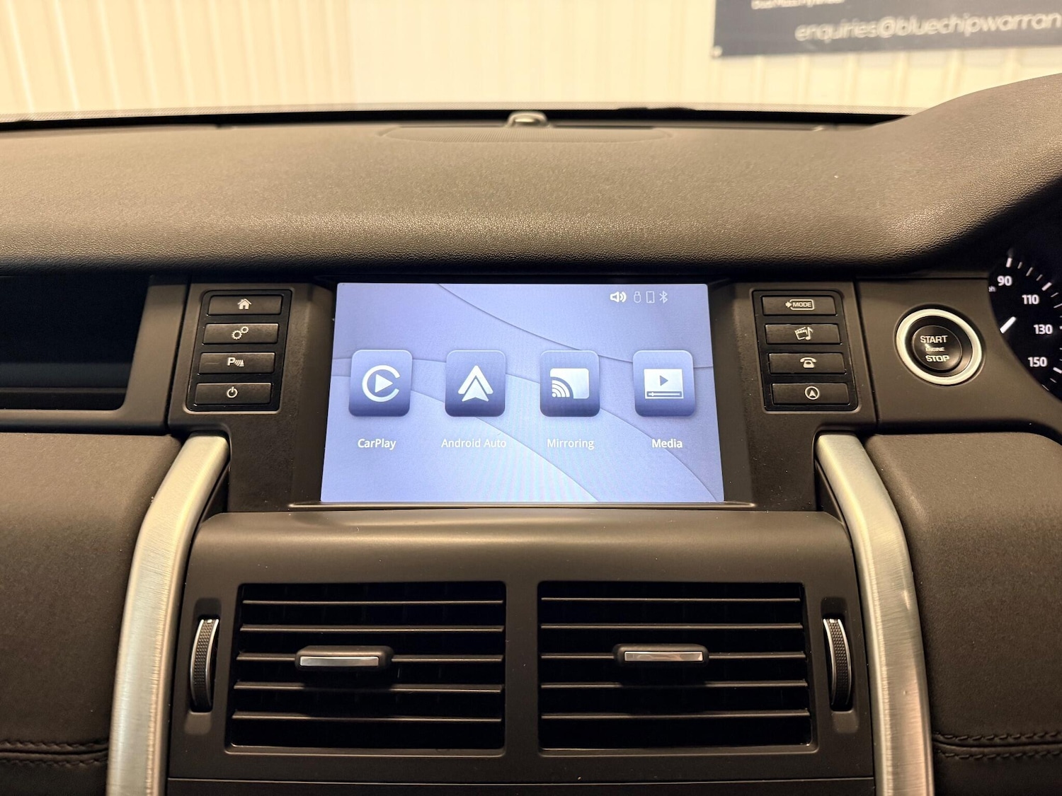 Used Land Rover Discovery Sport 2016 for sale - 76953292: Photo 30