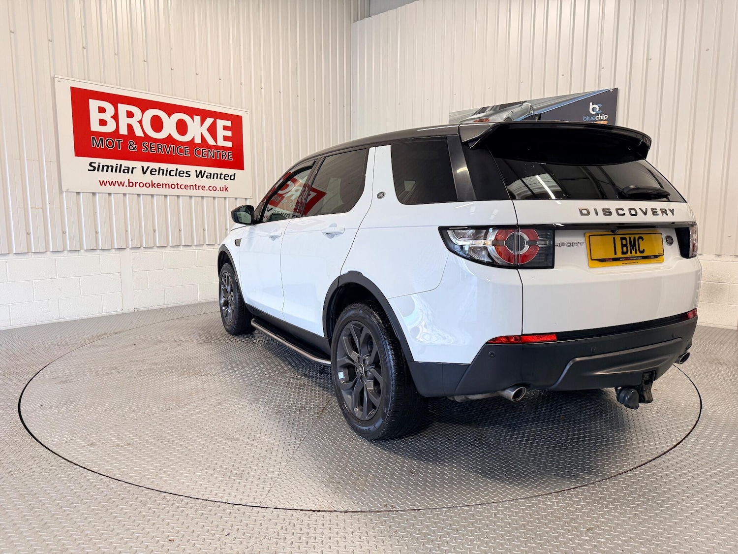 Used Land Rover Discovery Sport 2016 for sale - 76953292: Photo 6