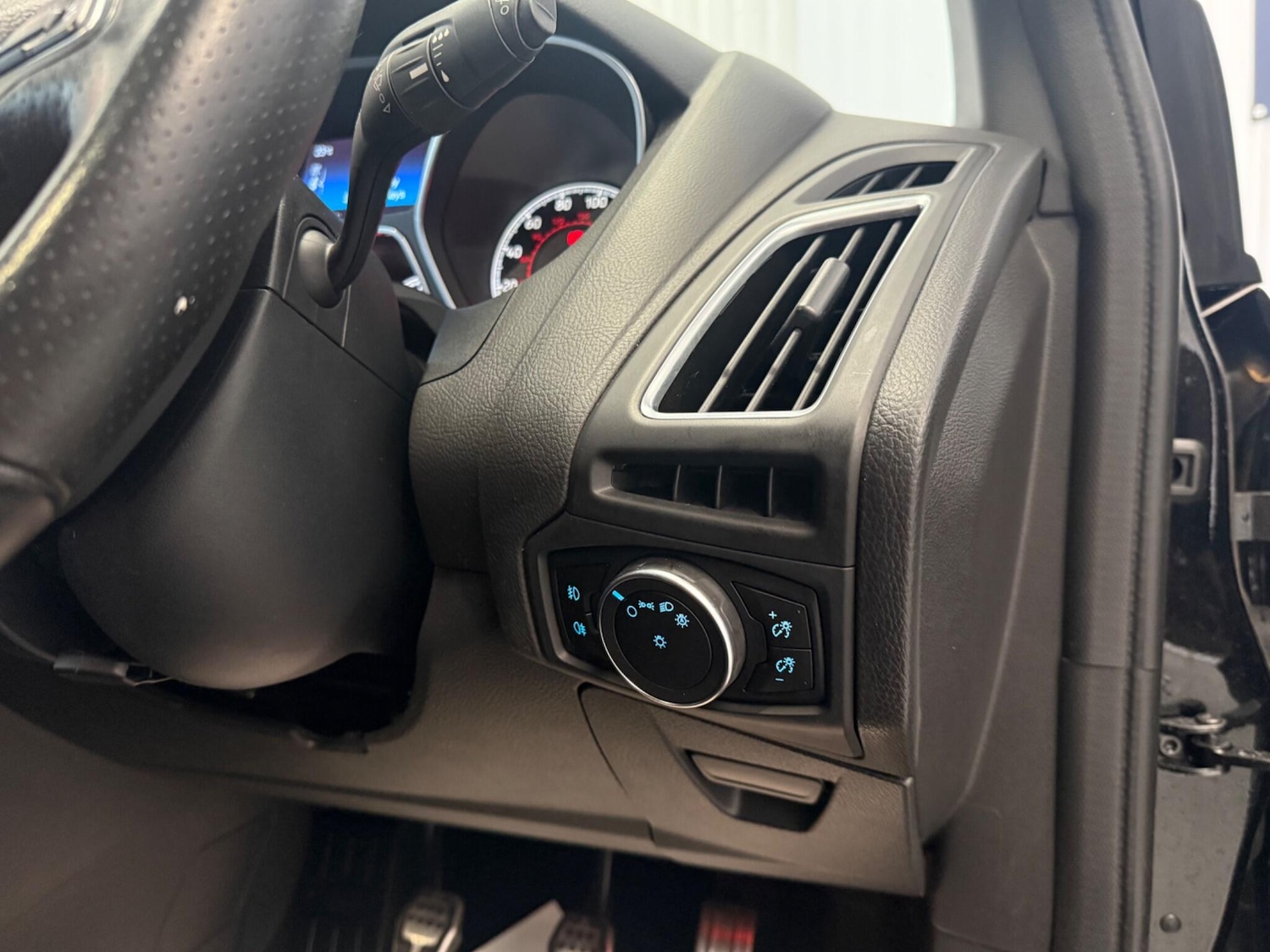 Used Ford Focus 2017 for sale - 77783429: Photo 28