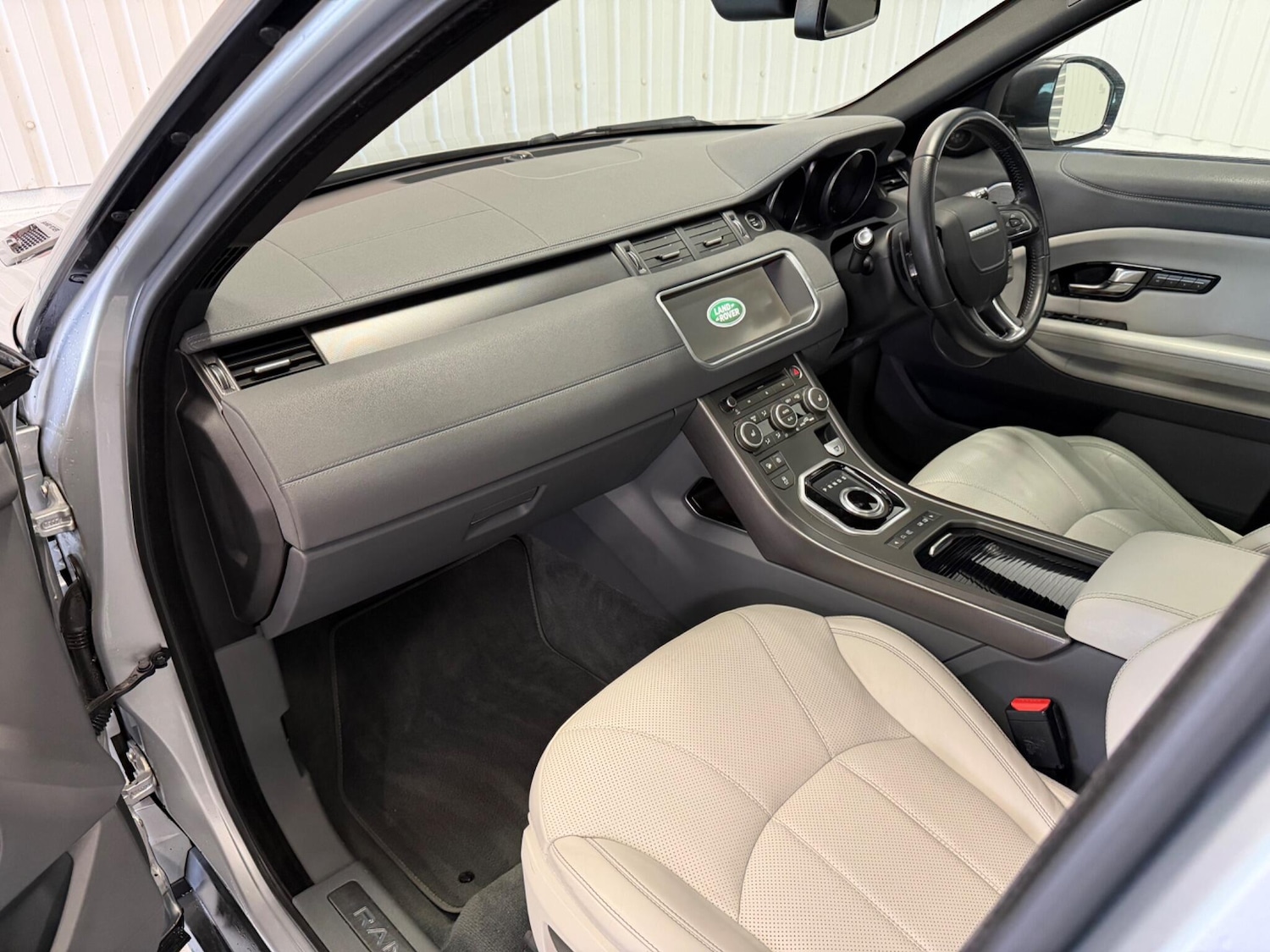 Used Land Rover Range Rover Evoque 2018 for sale - 78100424: Photo 16