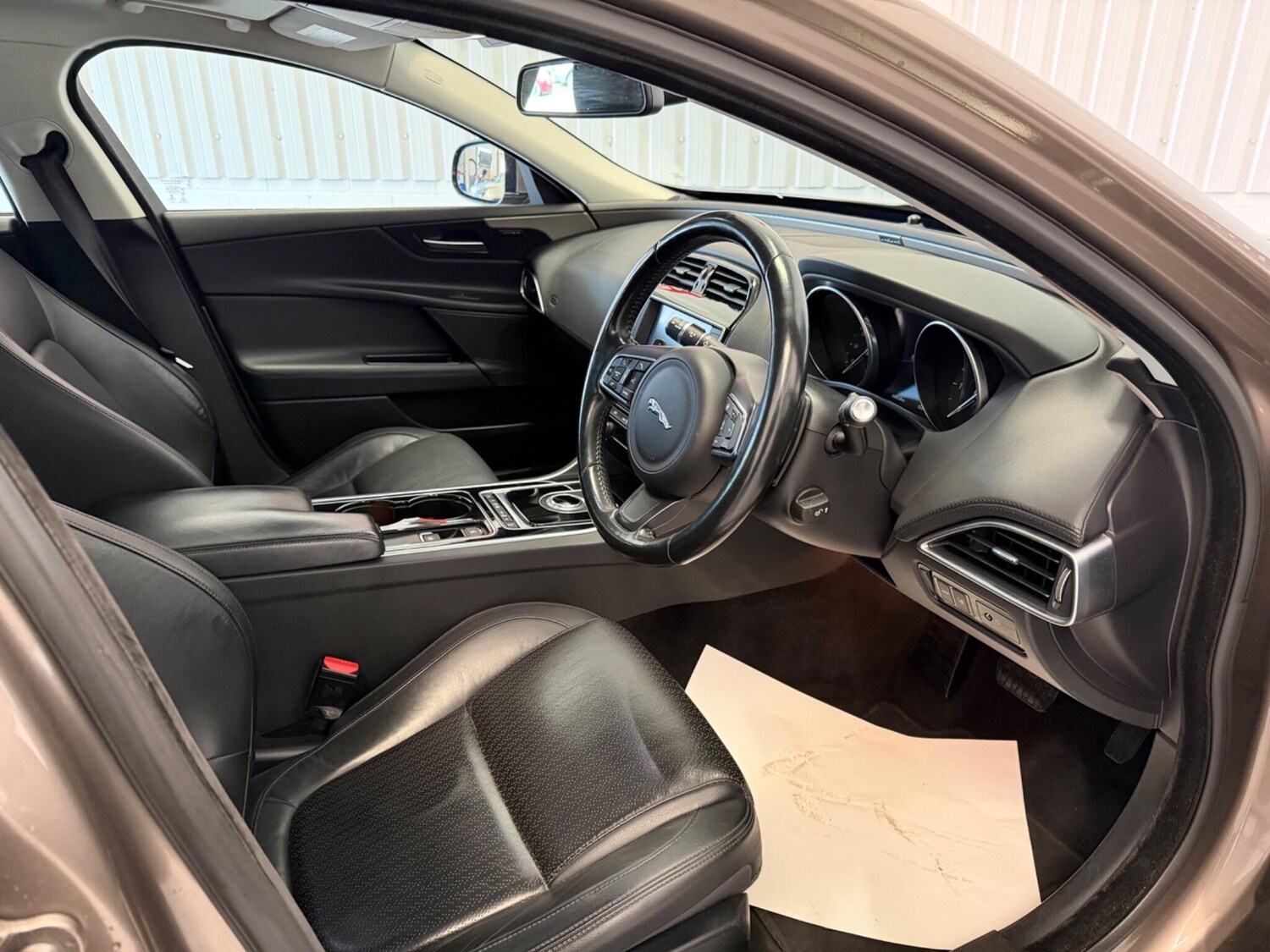 Used Jaguar XE for sale - 77909158: Photo 17