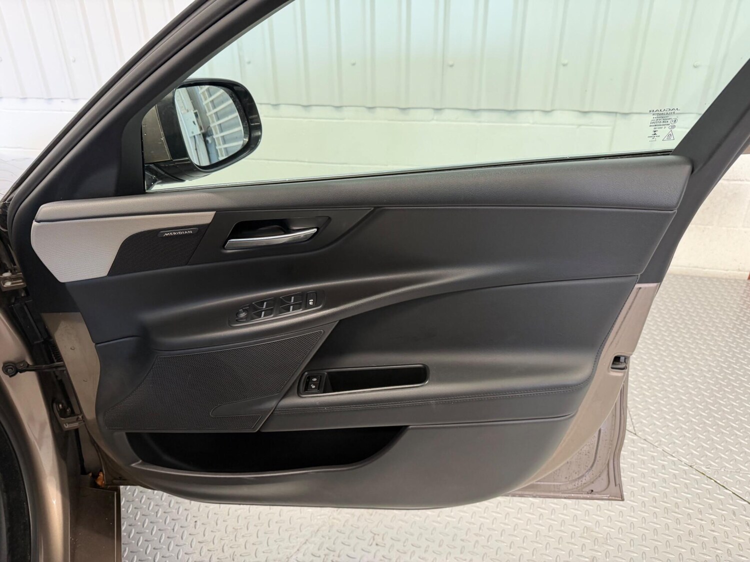 Used Jaguar XE for sale - 77909158: Photo 19