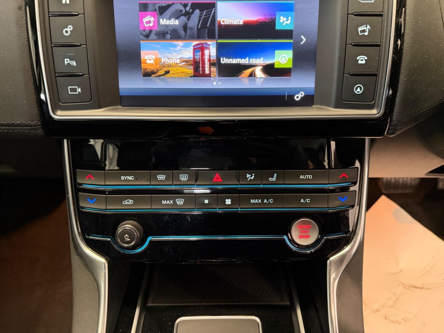 Used Jaguar XE for sale - 77909158: Photo 24