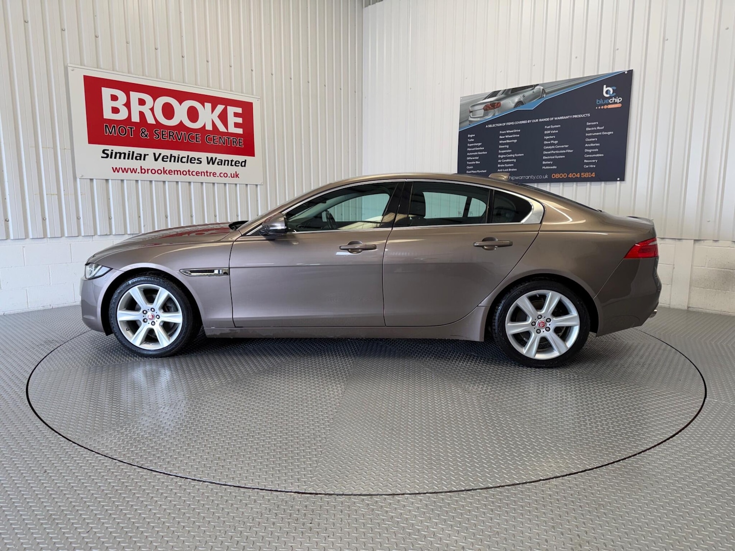 Used Jaguar XE for sale - 77909158: Photo 9