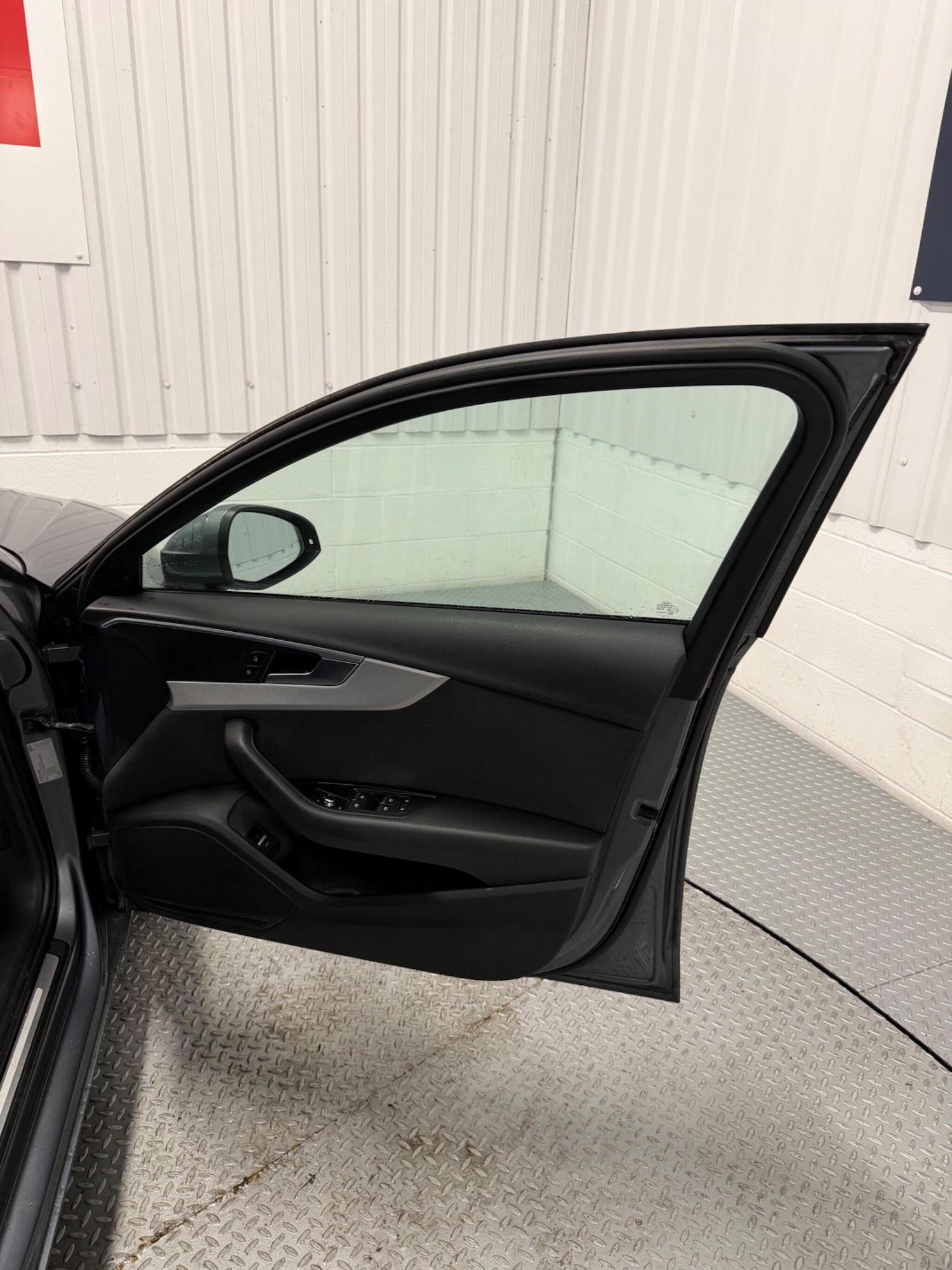 Used Audi A4 for sale - 77659088: Photo 16